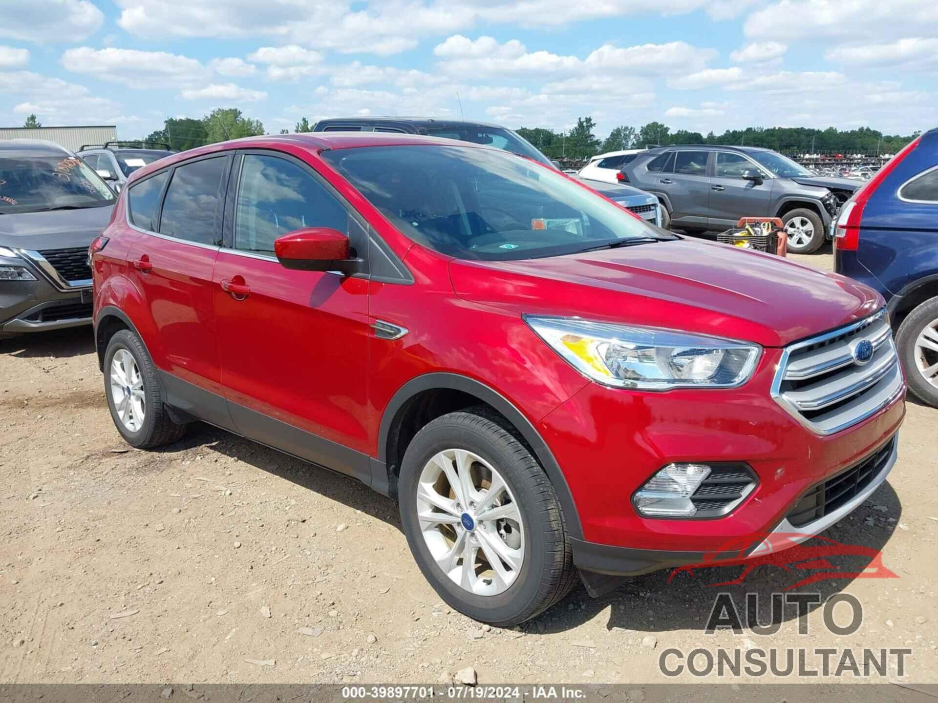 FORD ESCAPE 2019 - 1FMCU9GD0KUB24789