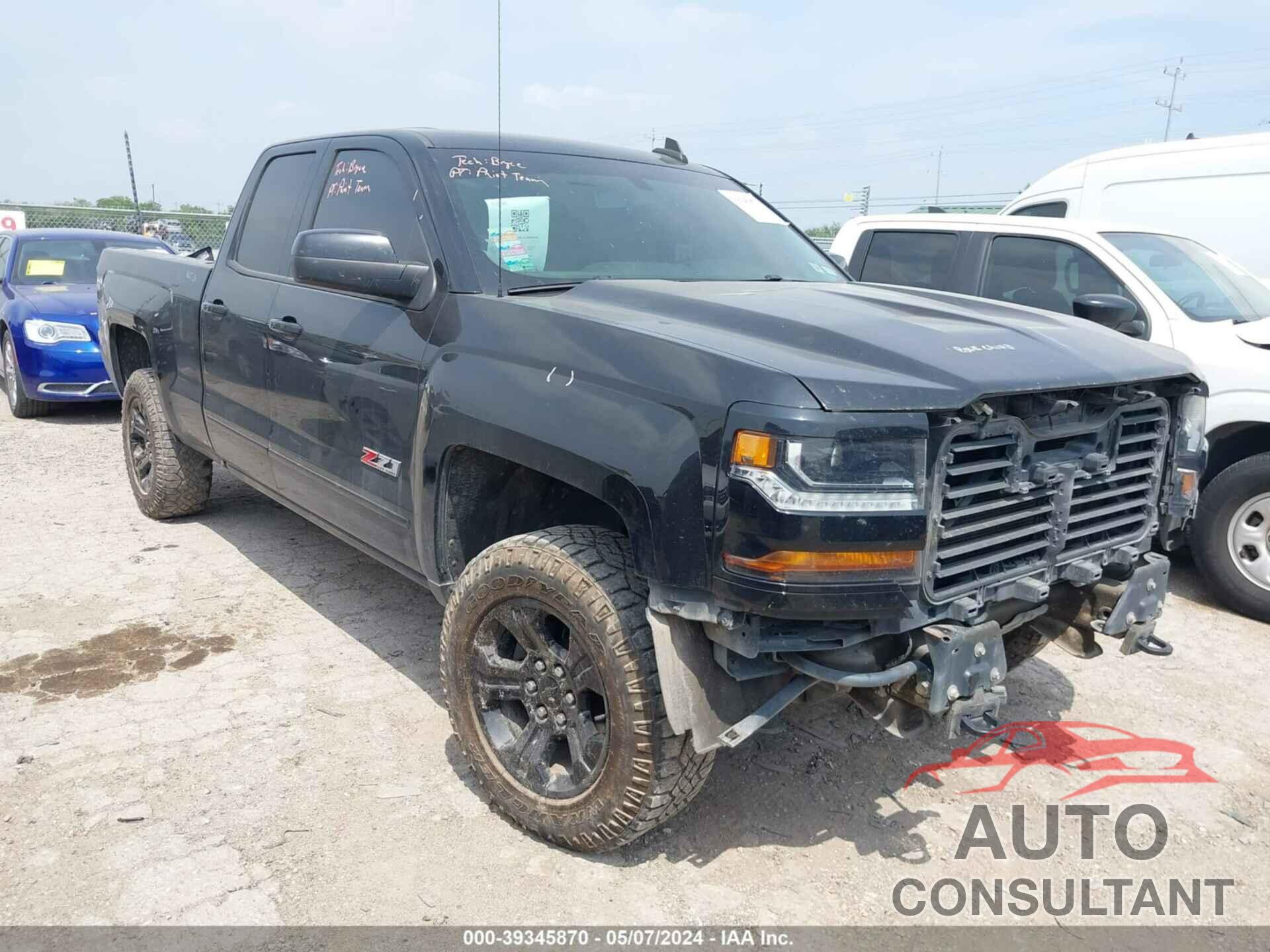 CHEVROLET SILVERADO 1500 2018 - 2GCVKREC3J1105094