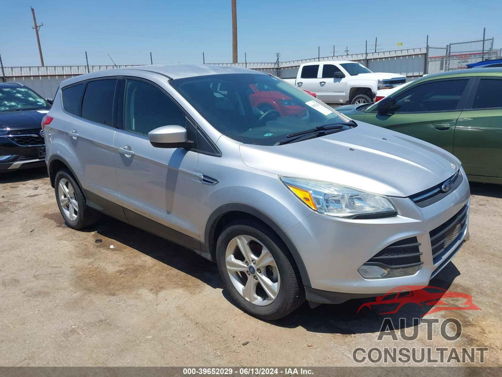 FORD ESCAPE 2016 - 1FMCU0G72GUB14486