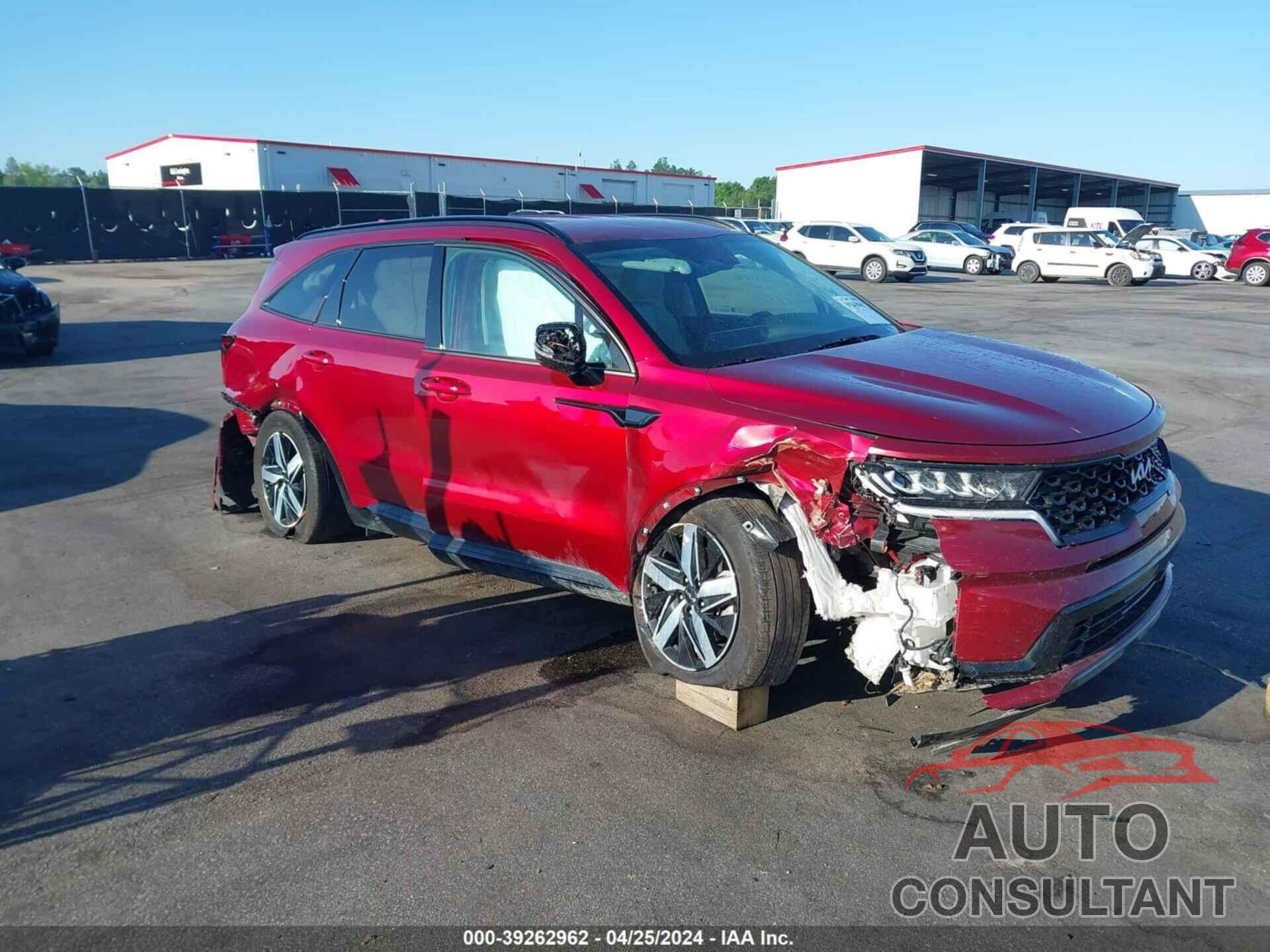 KIA SORENTO 2023 - 5XYRL4LC5PG201070