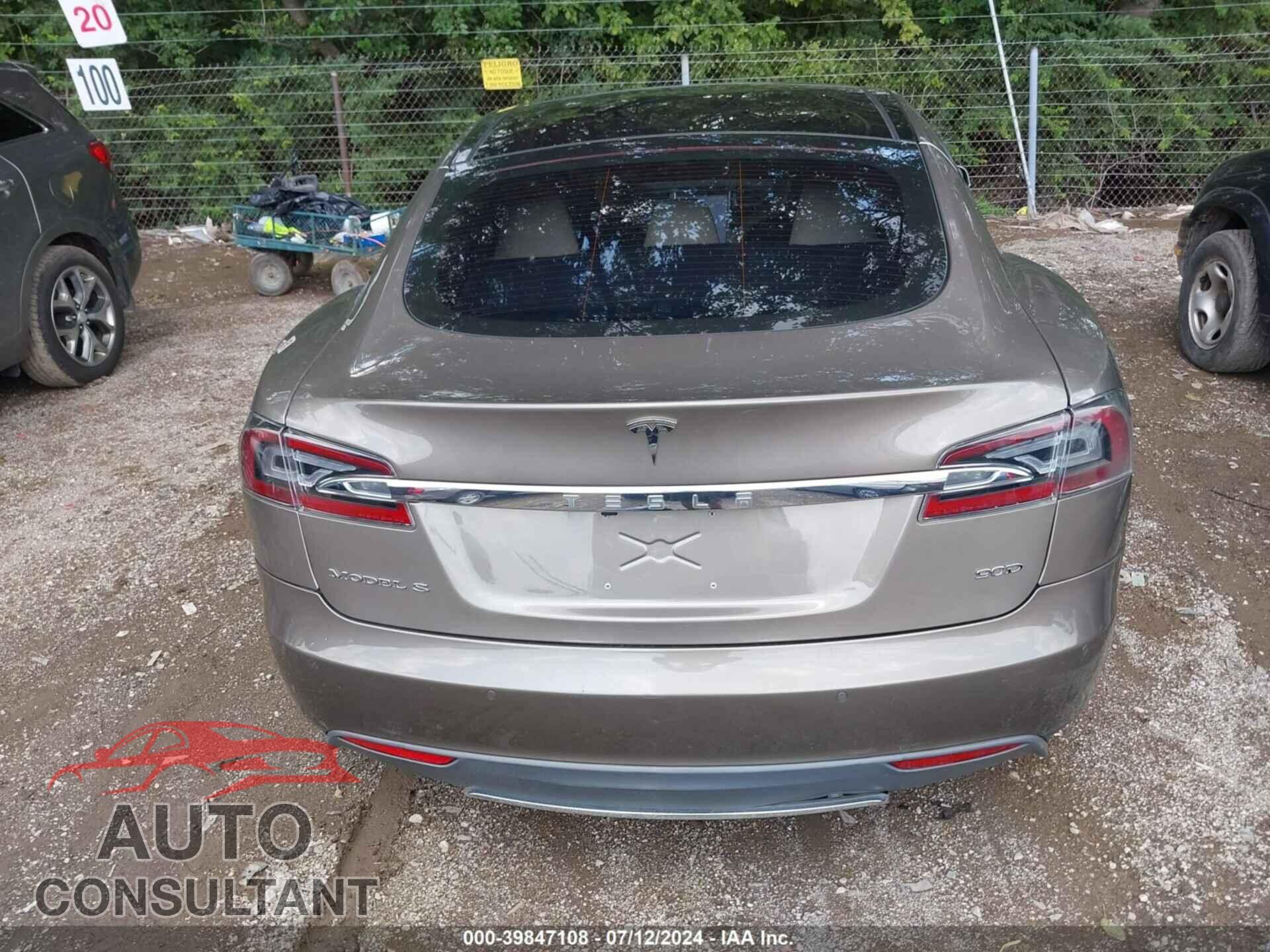 TESLA MODEL S 2016 - 5YJSA1E27GF133887