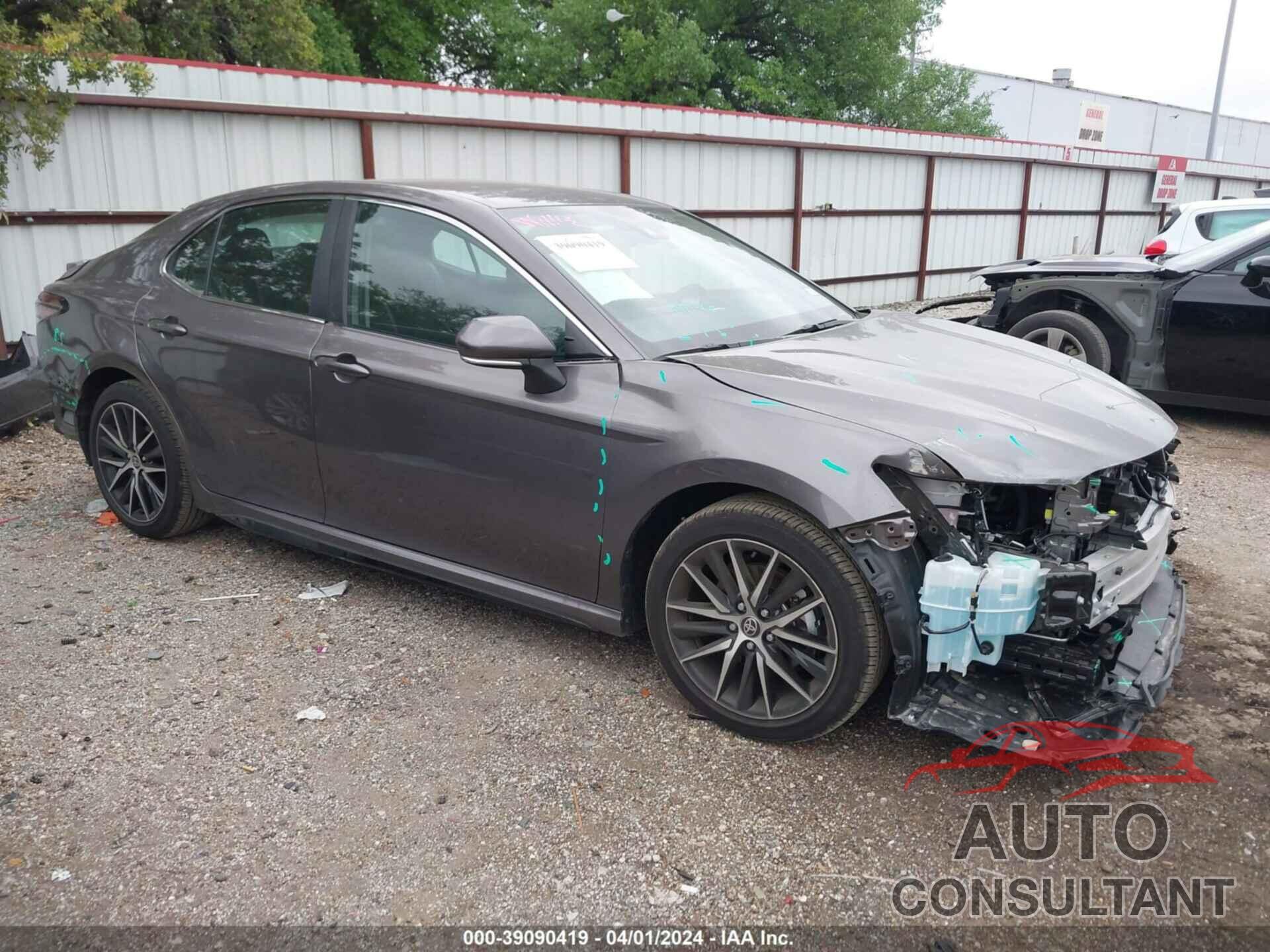 TOYOTA CAMRY 2024 - 4T1G11AK9RU210552