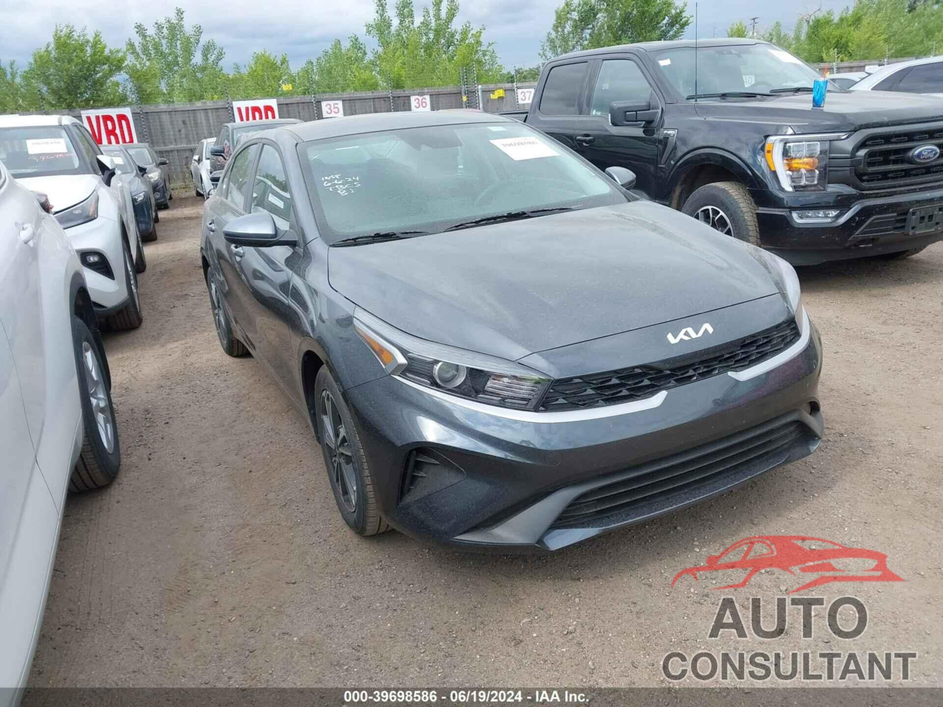 KIA FORTE 2024 - 3KPF24AD2RE767981