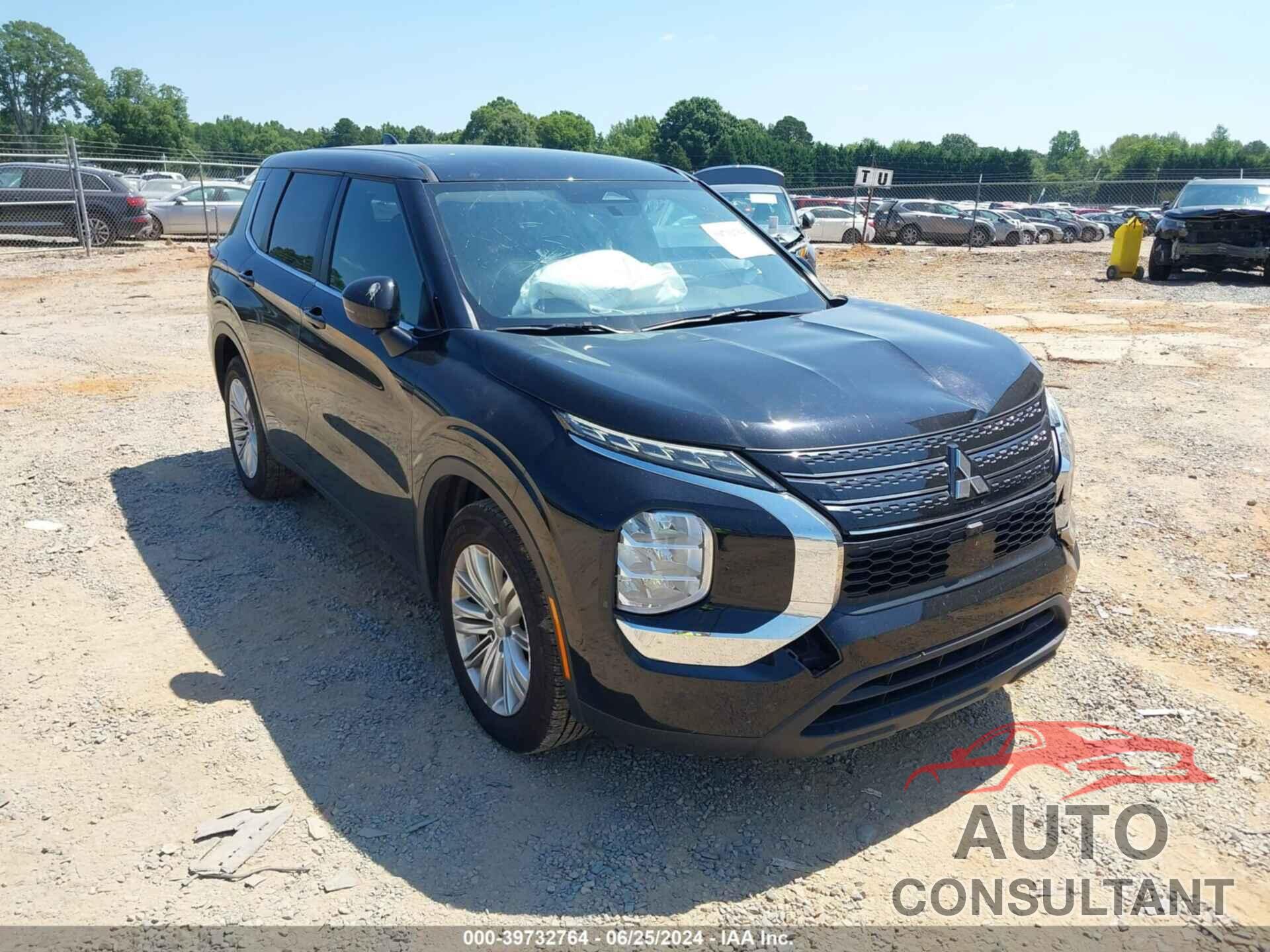 MITSUBISHI OUTLANDER 2023 - JA4J3TA83PZ008997