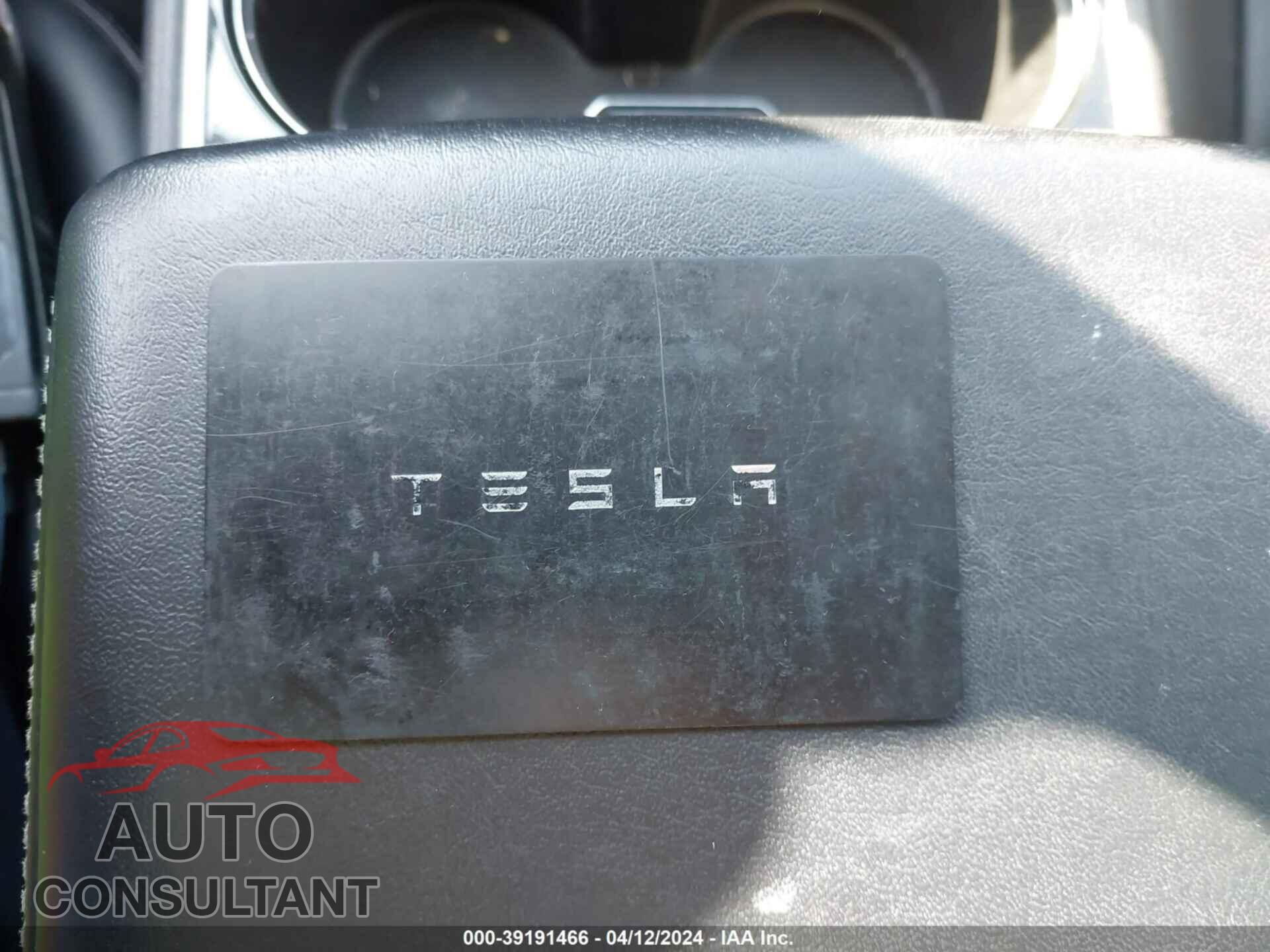 TESLA MODEL 3 2017 - 5YJ3E1EA3HF000223