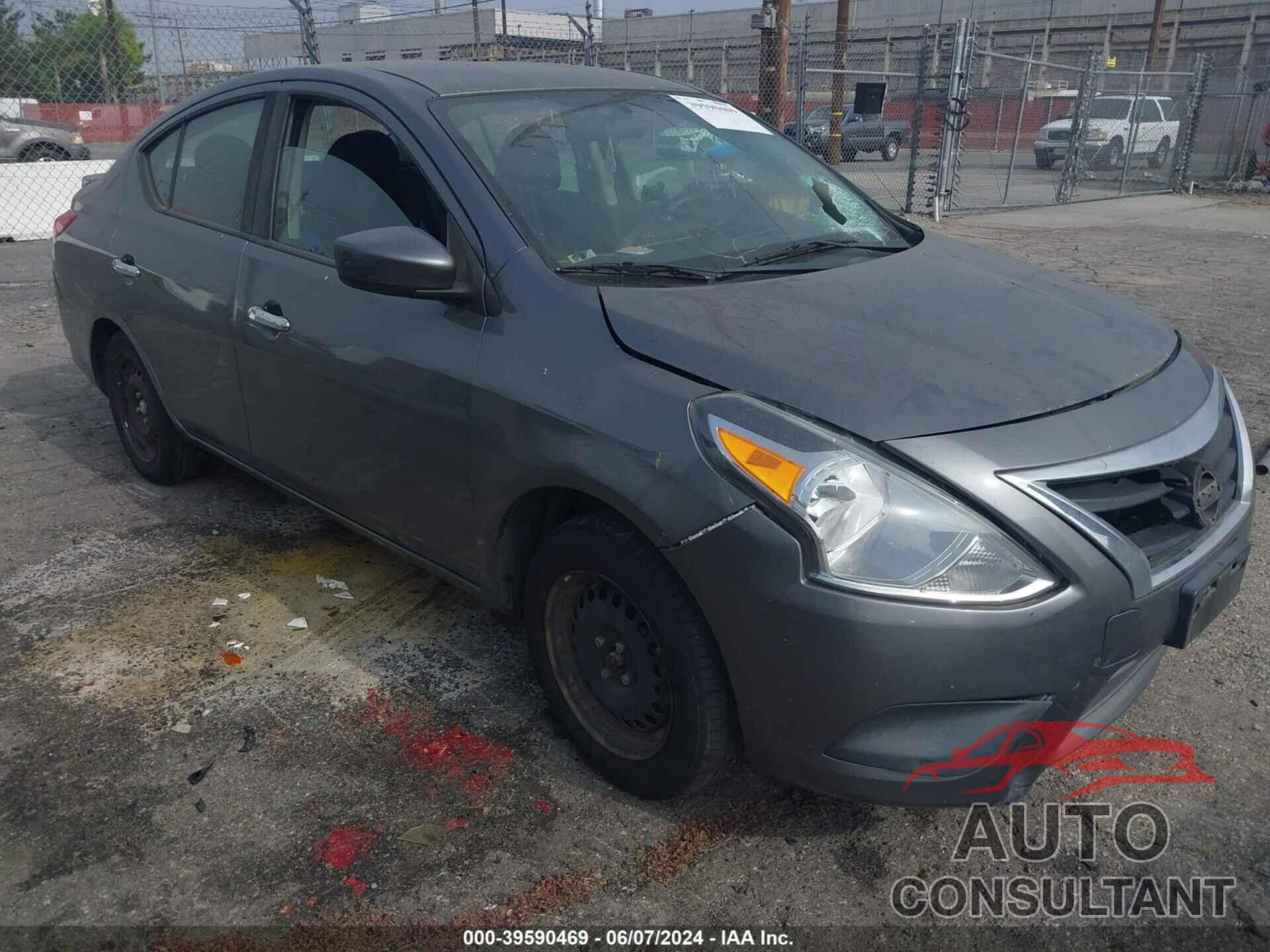 NISSAN VERSA 2018 - 3N1CN7AP0JL841276