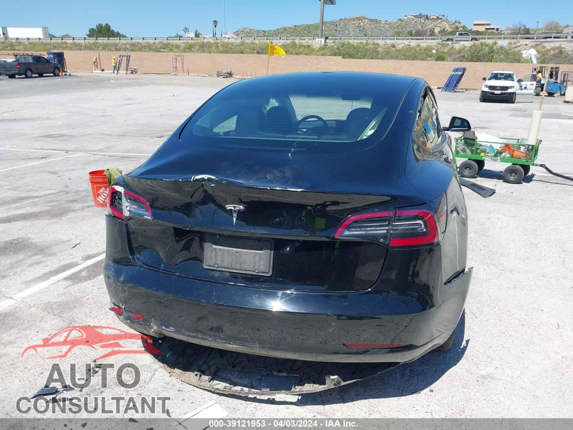 TESLA MODEL 3 2021 - 5YJ3E1EA1MF090661