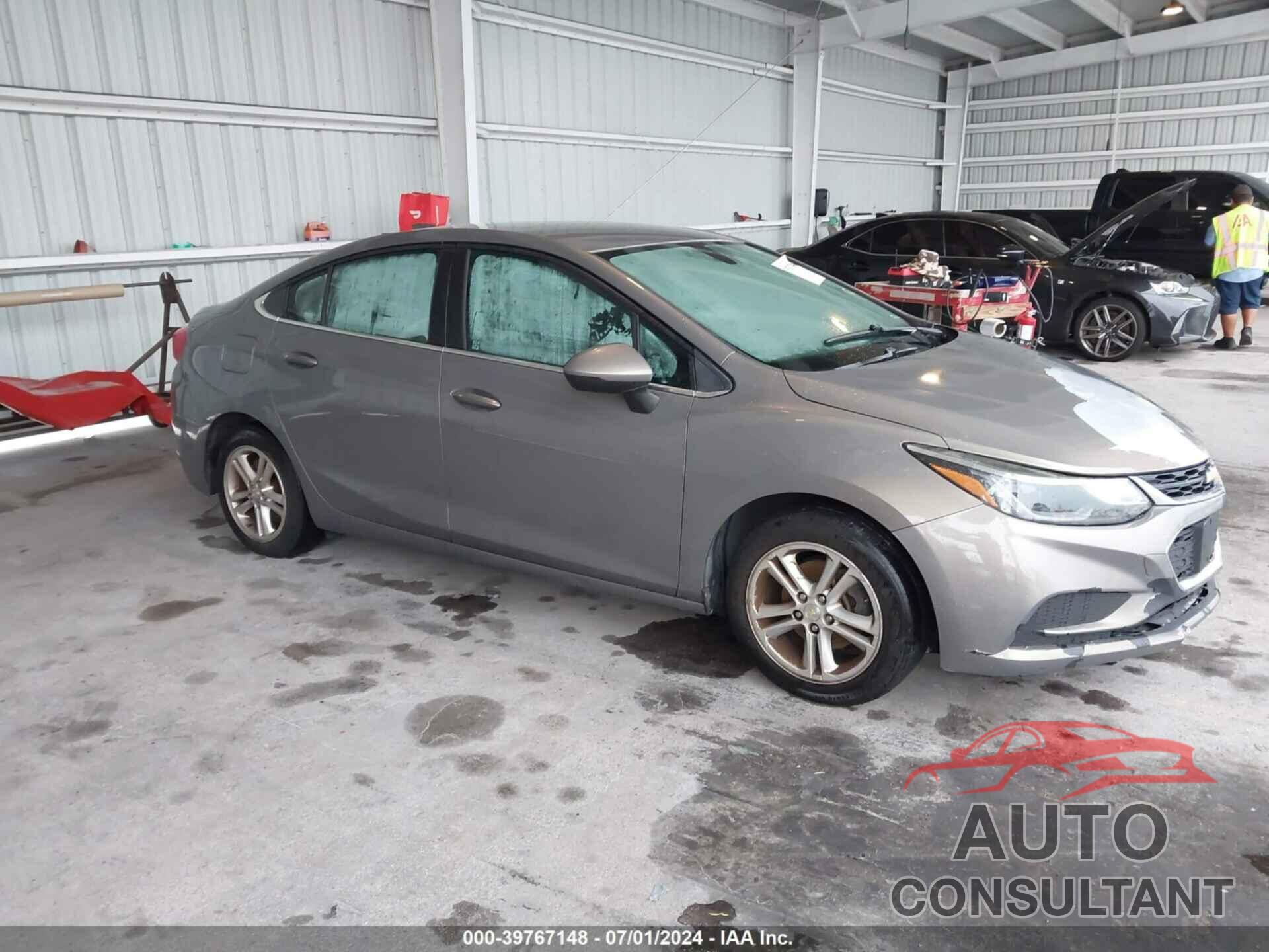 CHEVROLET CRUZE 2017 - 1G1BE5SM2H7196185