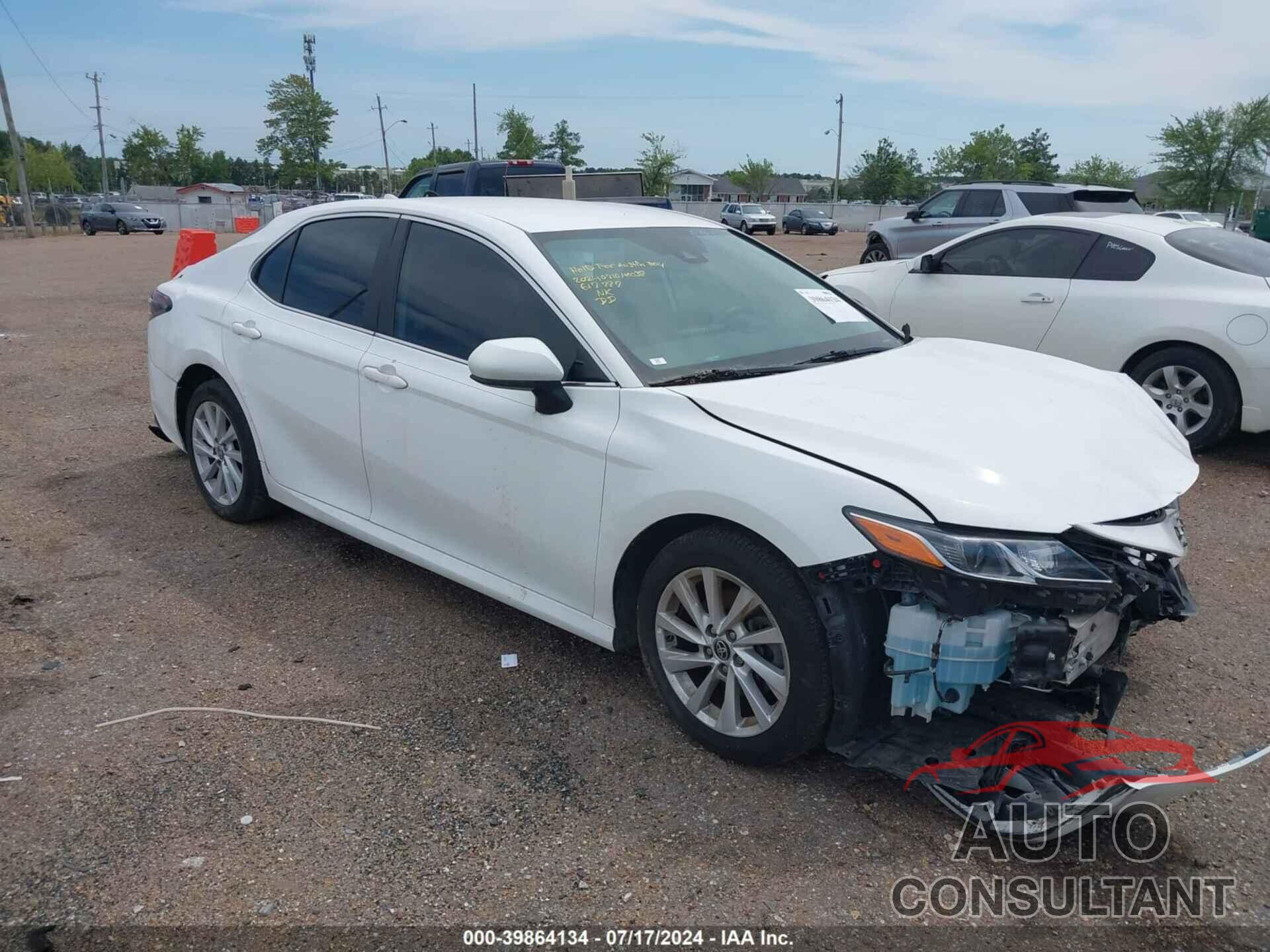 TOYOTA CAMRY 2022 - 4T1C11AKXNU617787