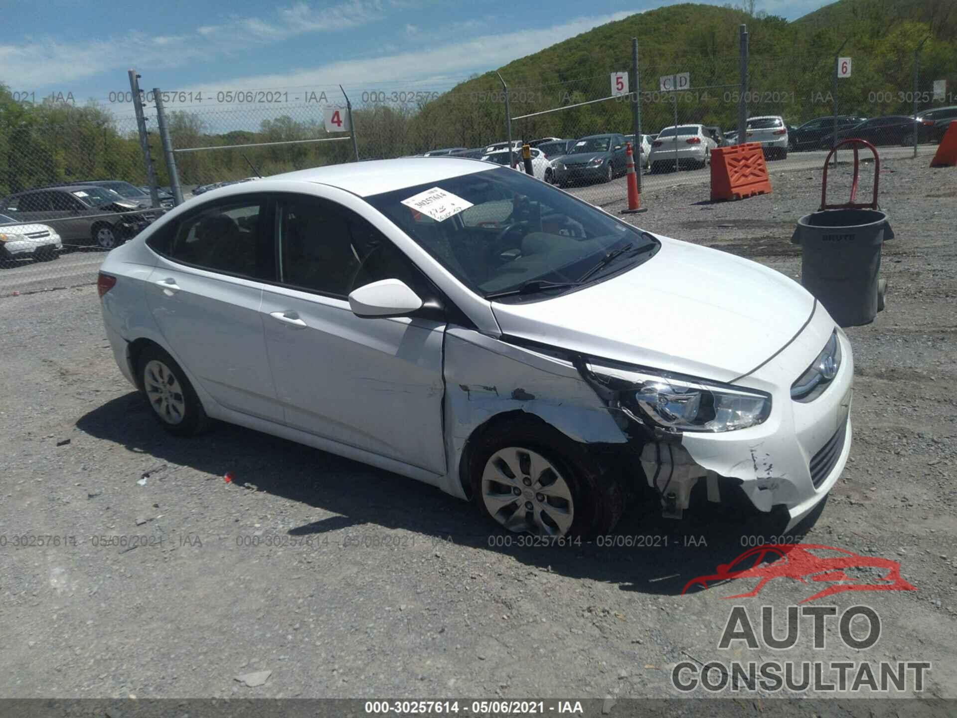 HYUNDAI ACCENT 2017 - KMHCT4AE5HU288104