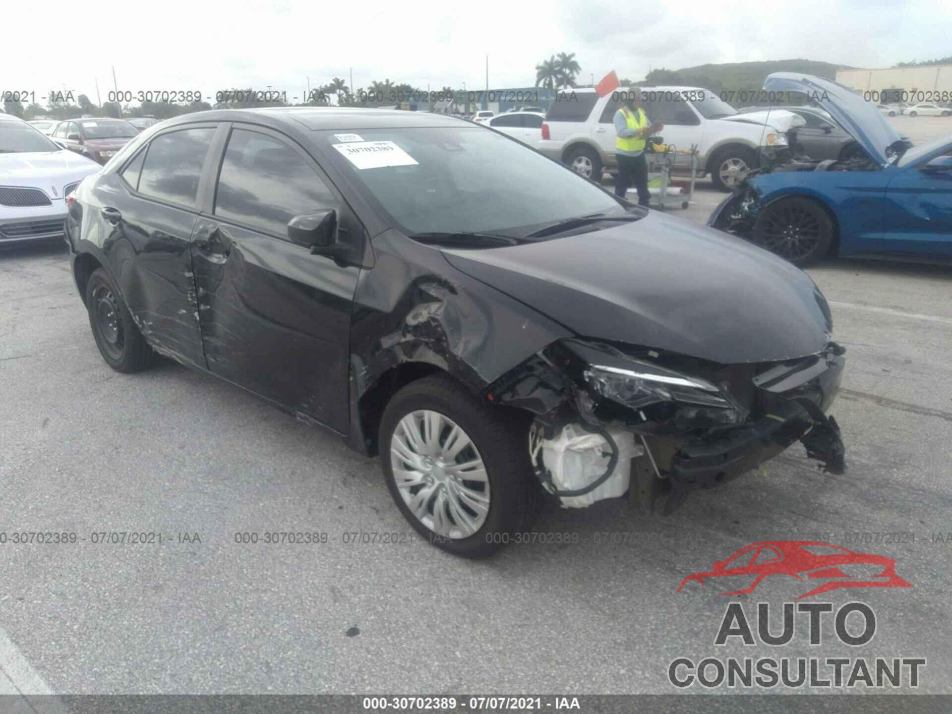 TOYOTA COROLLA 2018 - 5YFBURHE6JP744579