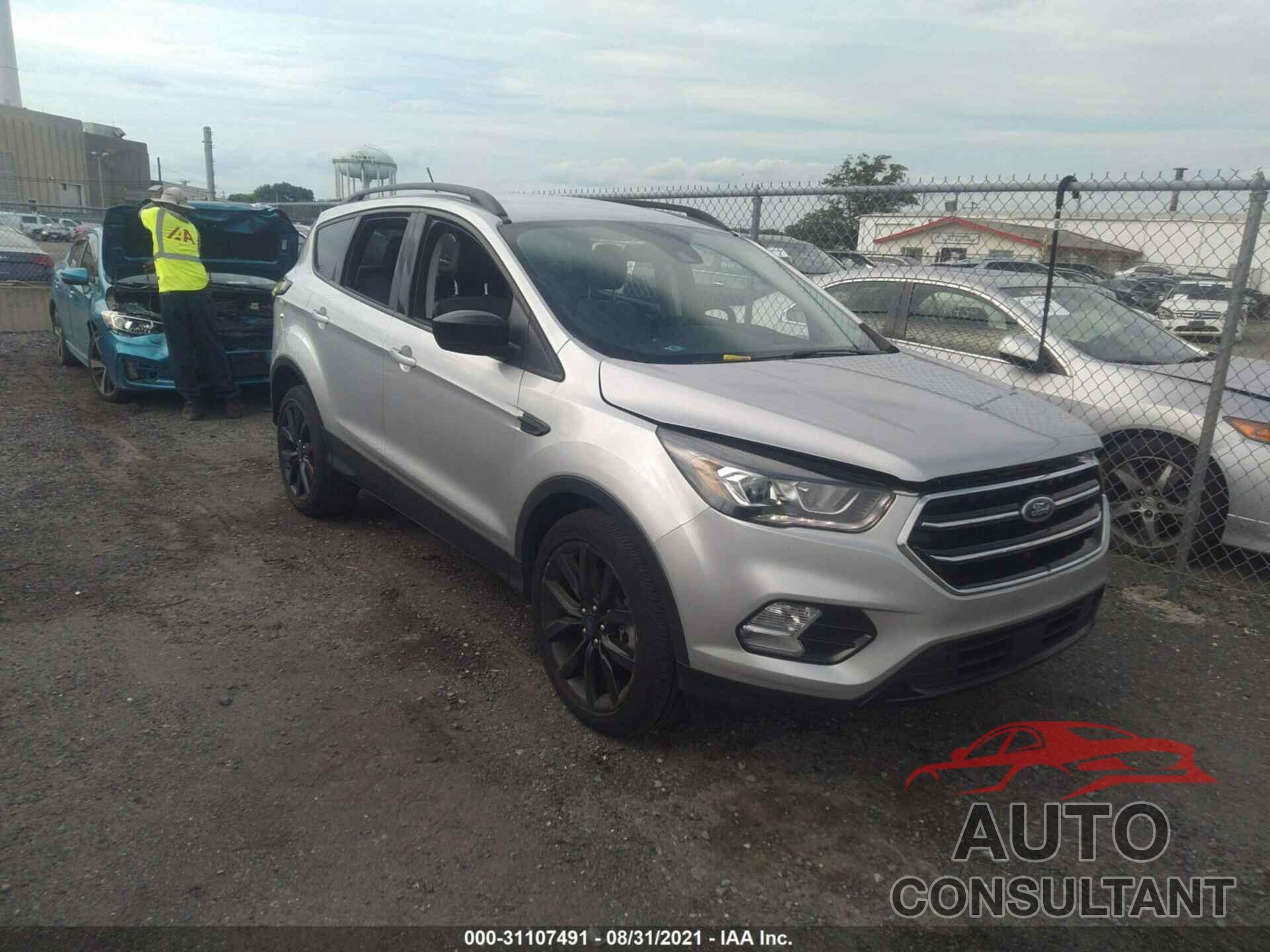 FORD ESCAPE 2018 - 1FMCU9GD8JUA14880