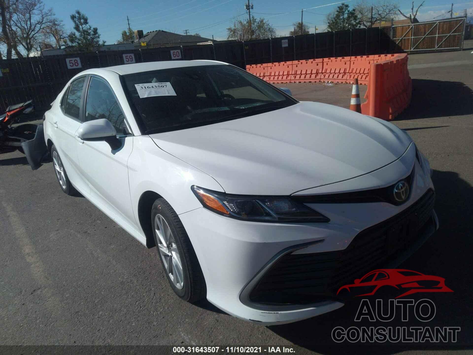 TOYOTA CAMRY 2021 - 4T1C11AK8MU463627