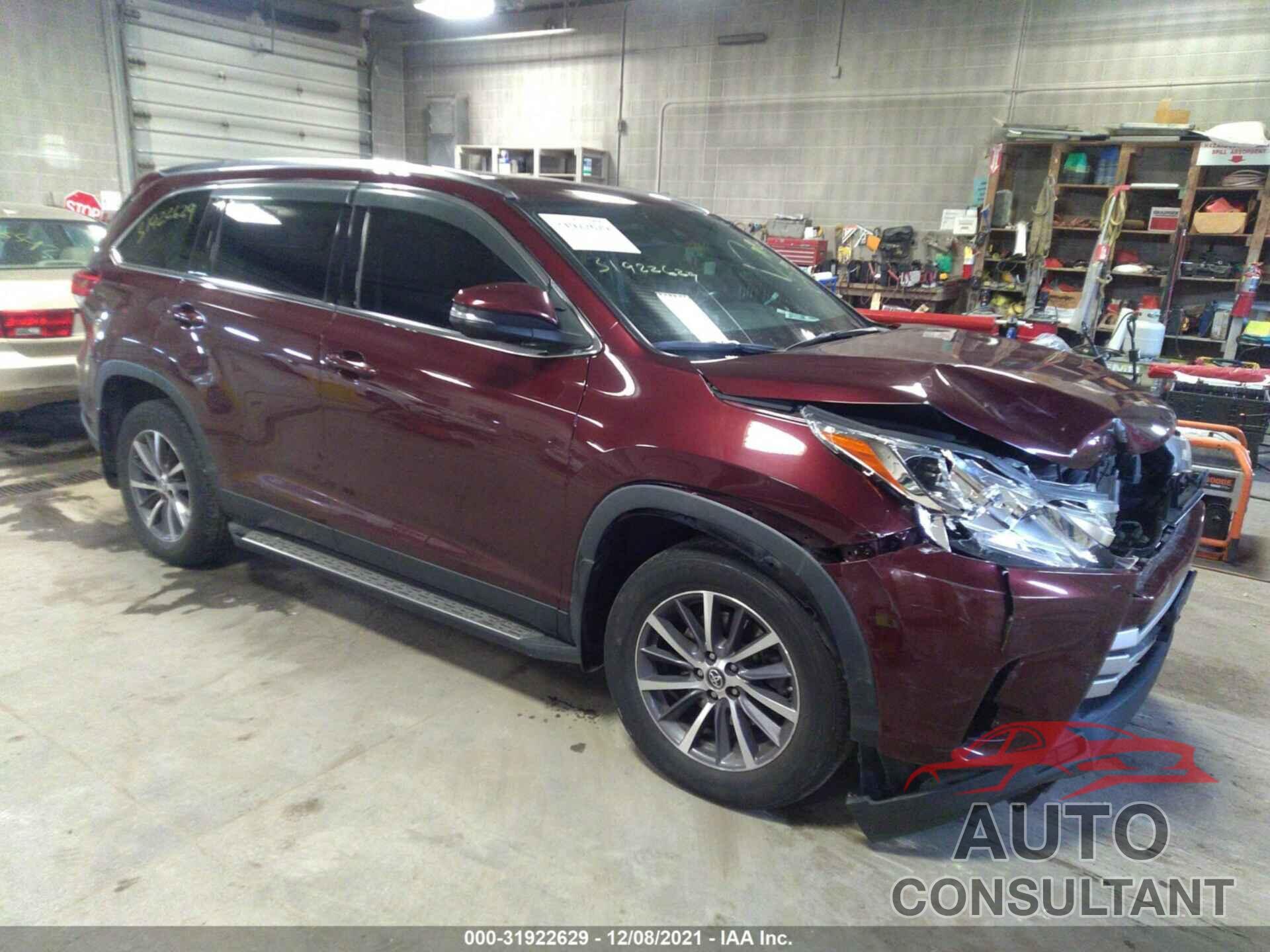TOYOTA HIGHLANDER 2019 - 5TDJZRFH2KS947925