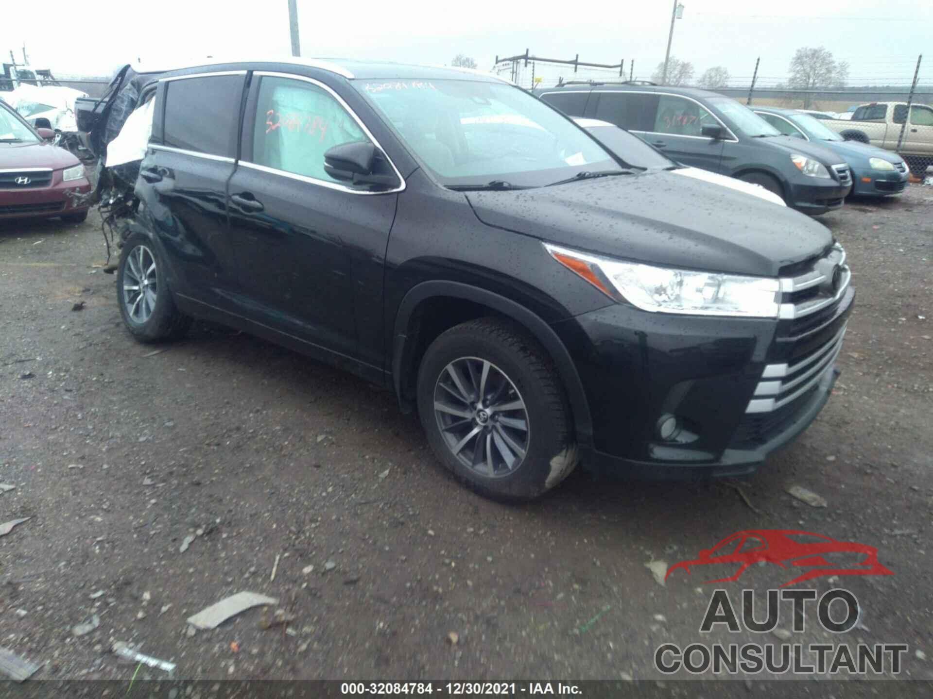 TOYOTA HIGHLANDER 2018 - 5TDJZRFH0JS839088