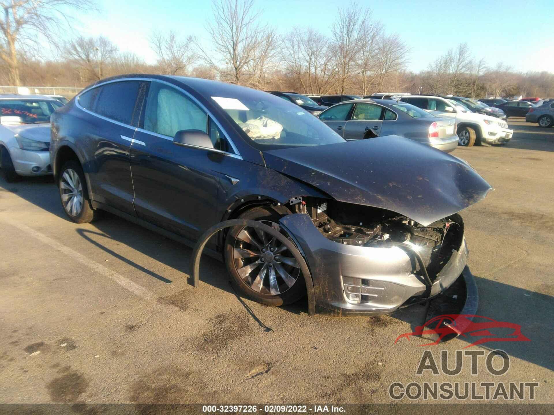 TESLA MODEL X 2020 - 5YJXCAE2XLF232763