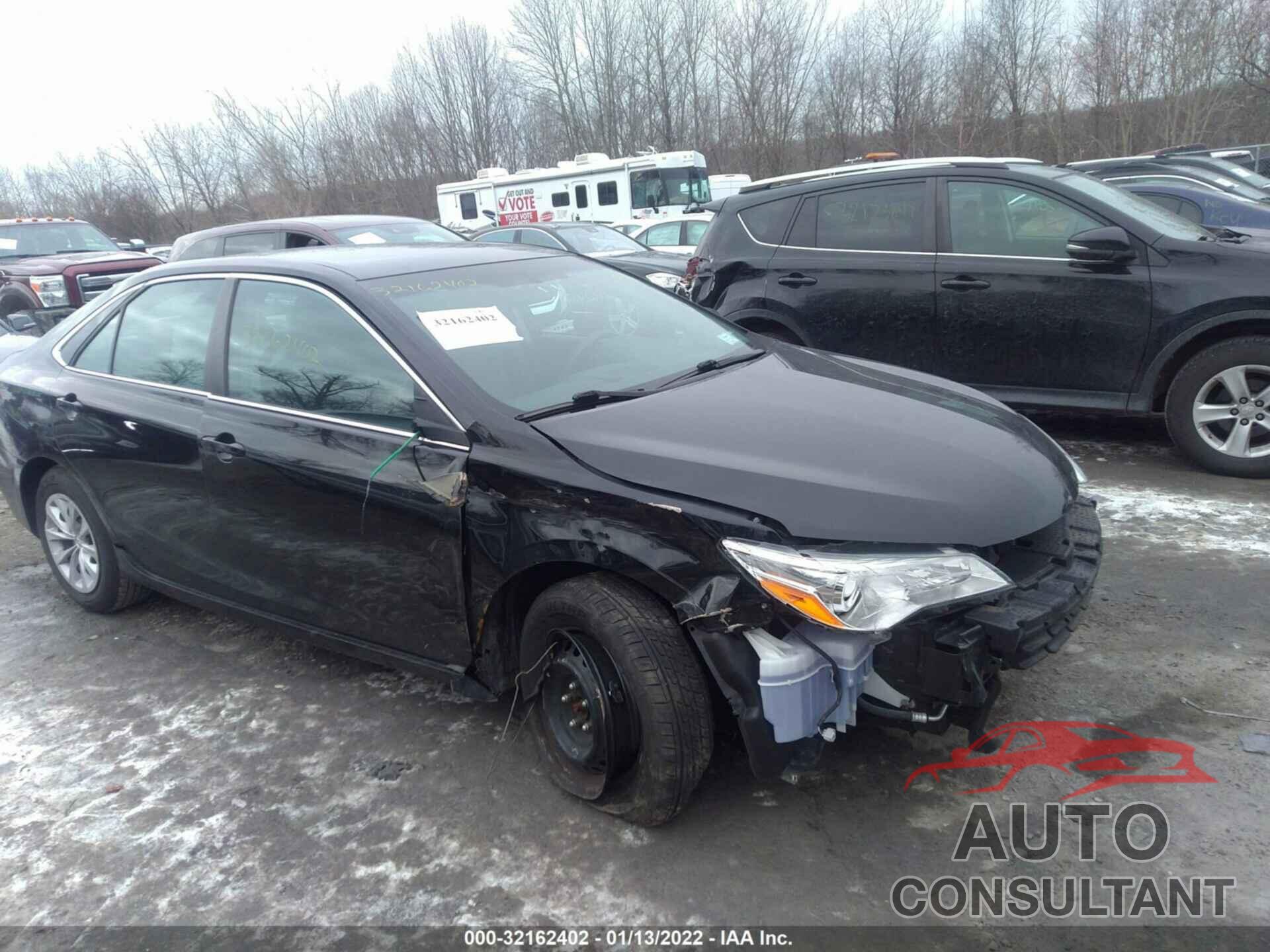 TOYOTA CAMRY 2016 - 4T4BF1FK2GR571516