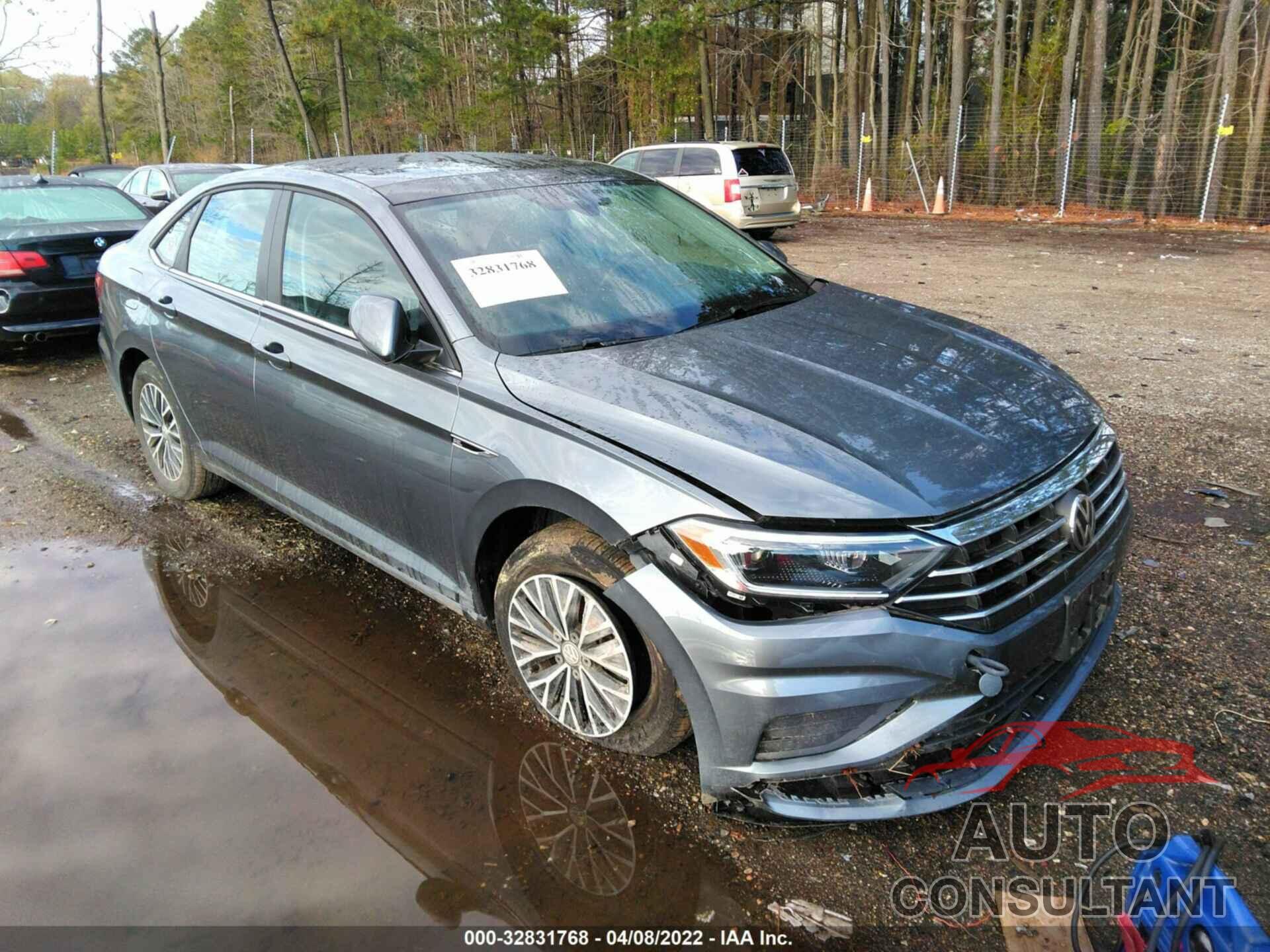 VOLKSWAGEN JETTA 2019 - 3VWEB7BUXKM199936