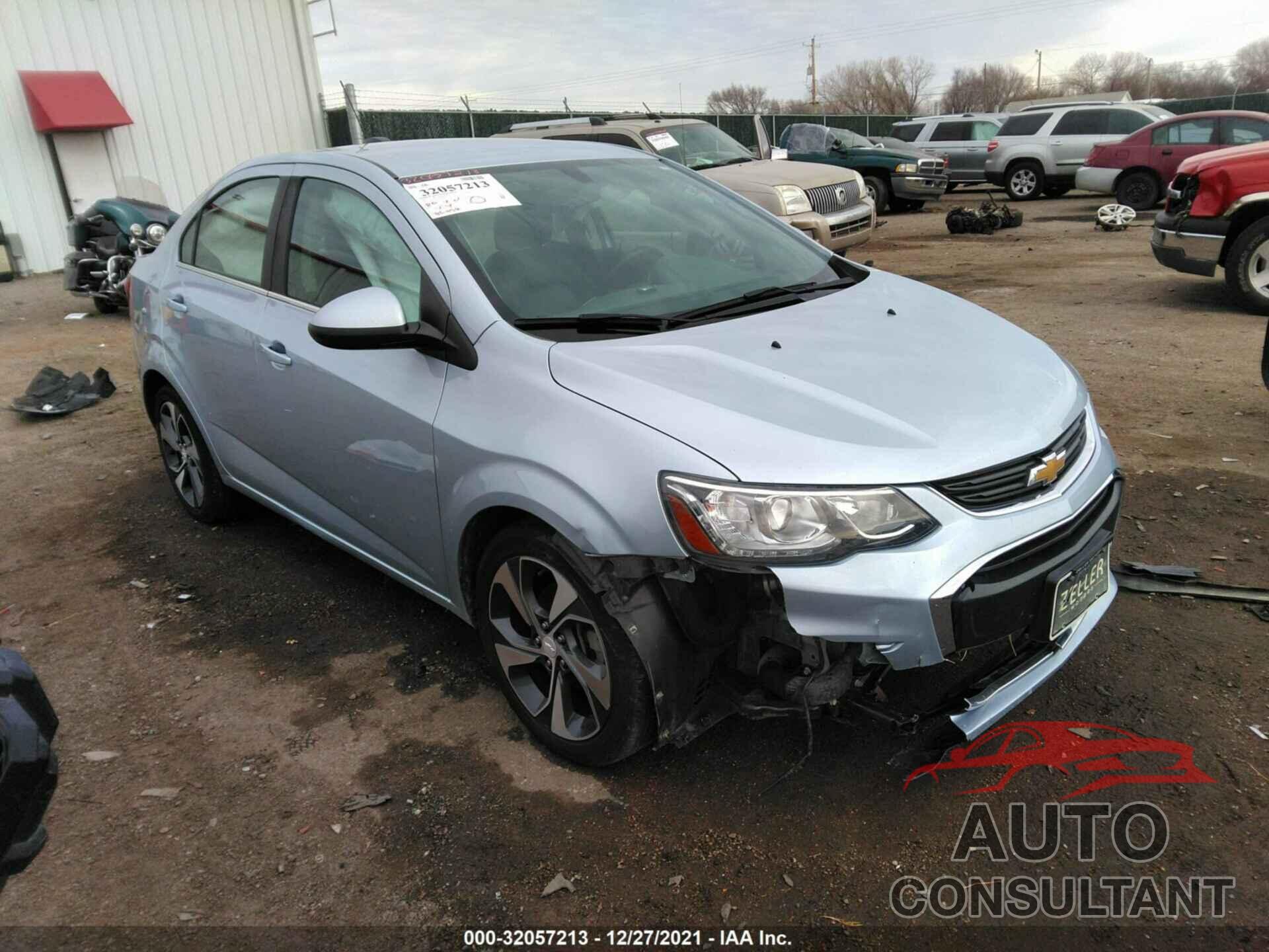 CHEVROLET SONIC 2017 - 1G1JF5SB5H4110411