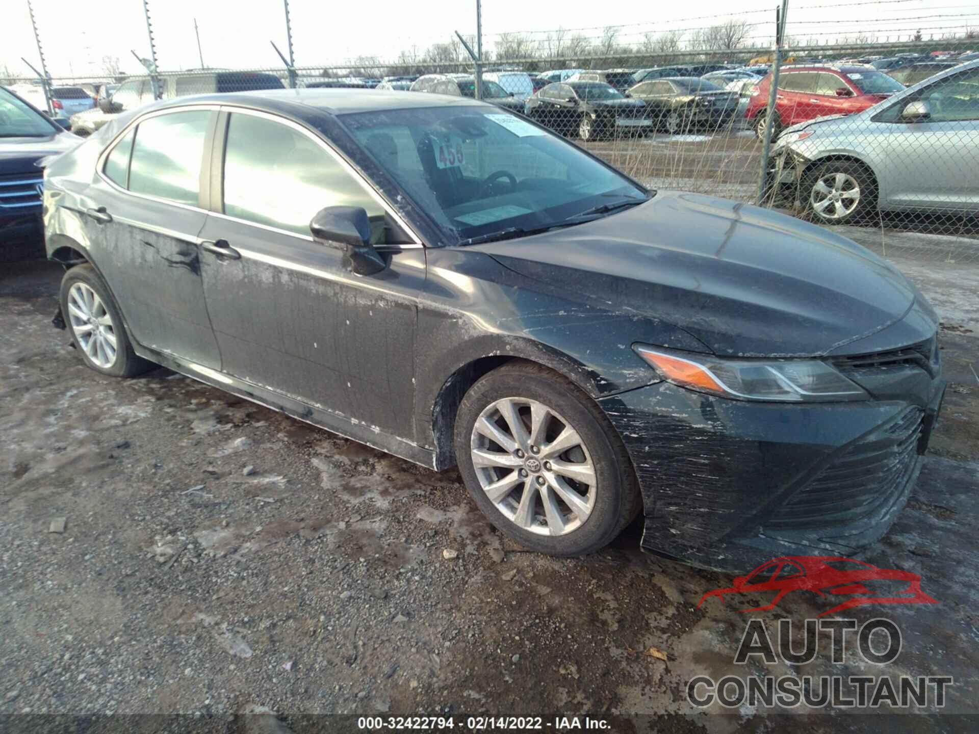 TOYOTA CAMRY 2018 - 4T1B11HK5JU580899