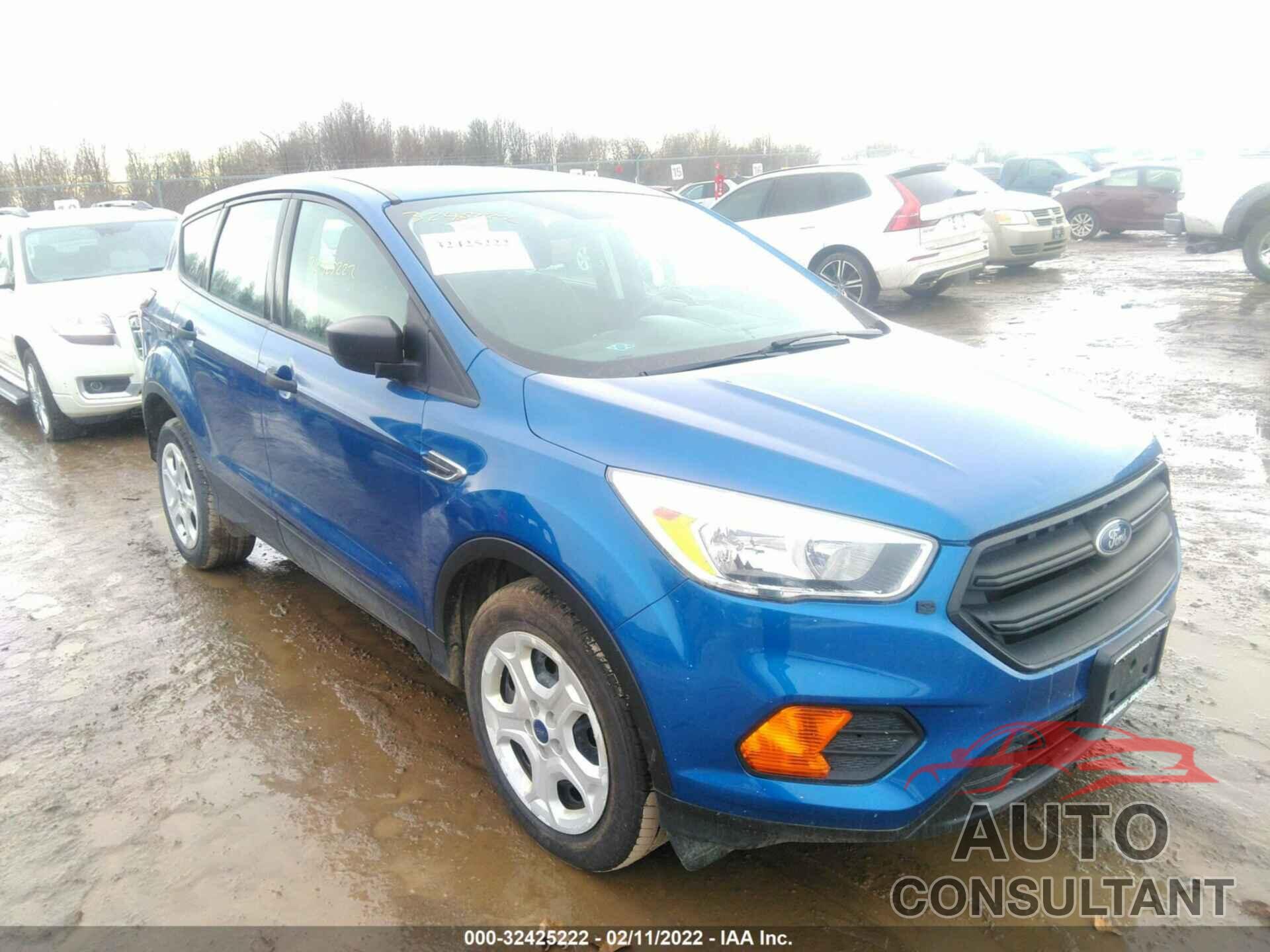 FORD ESCAPE 2017 - 1FMCU0F7XHUB87043