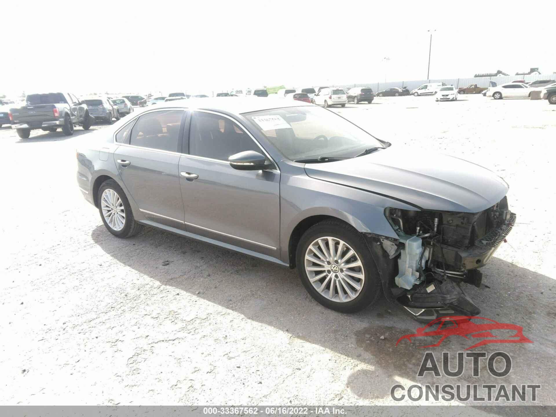 VOLKSWAGEN PASSAT 2016 - 1VWBS7A37GC012513