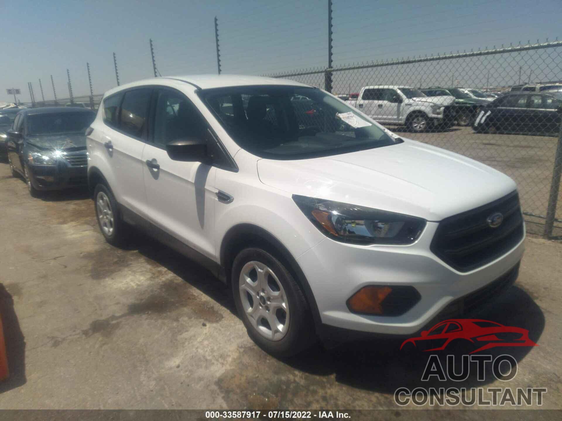 FORD ESCAPE 2018 - 1FMCU0F75JUA42160