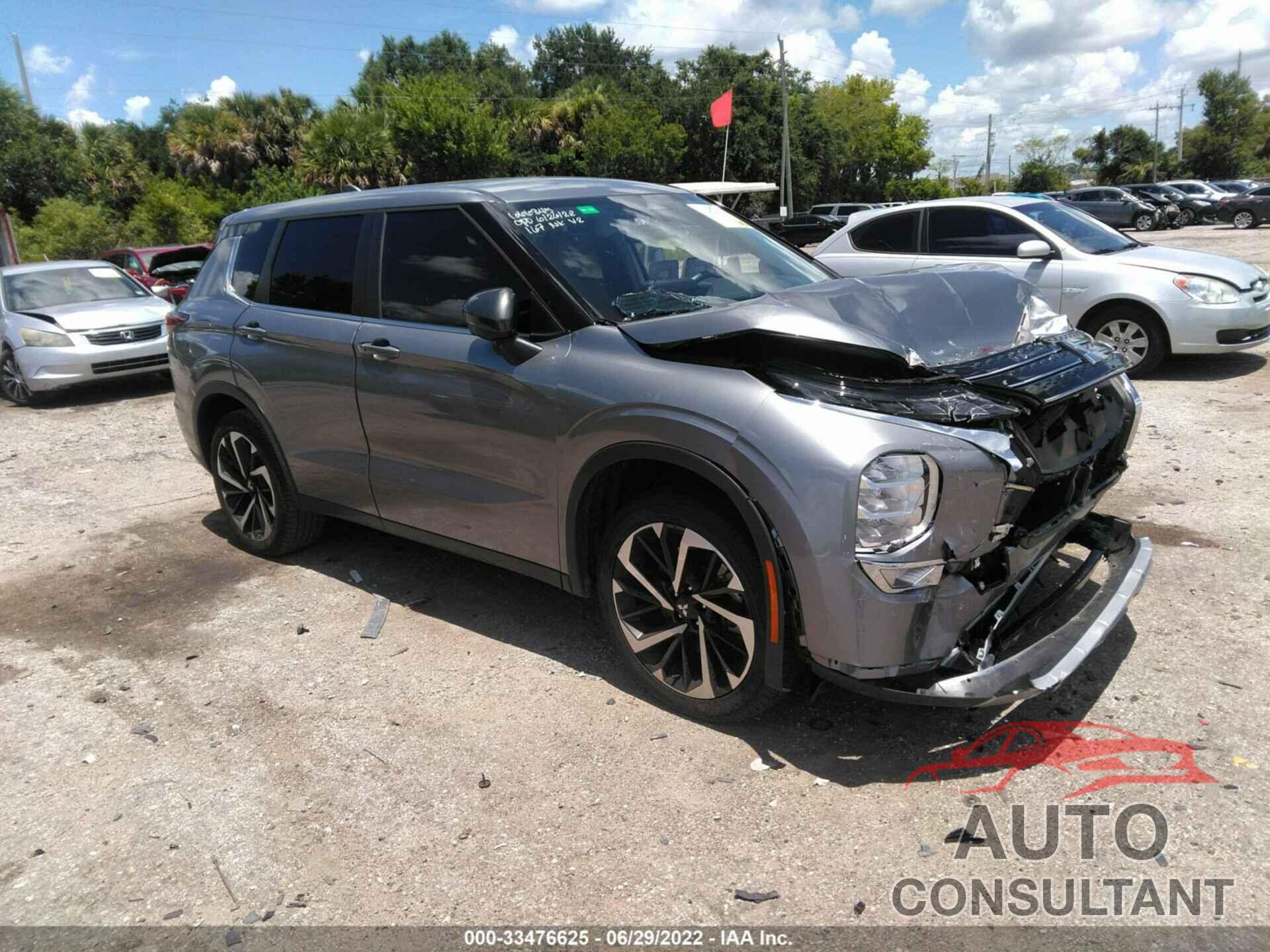 MITSUBISHI OUTLANDER 2022 - JA4J3UA86NZ039549
