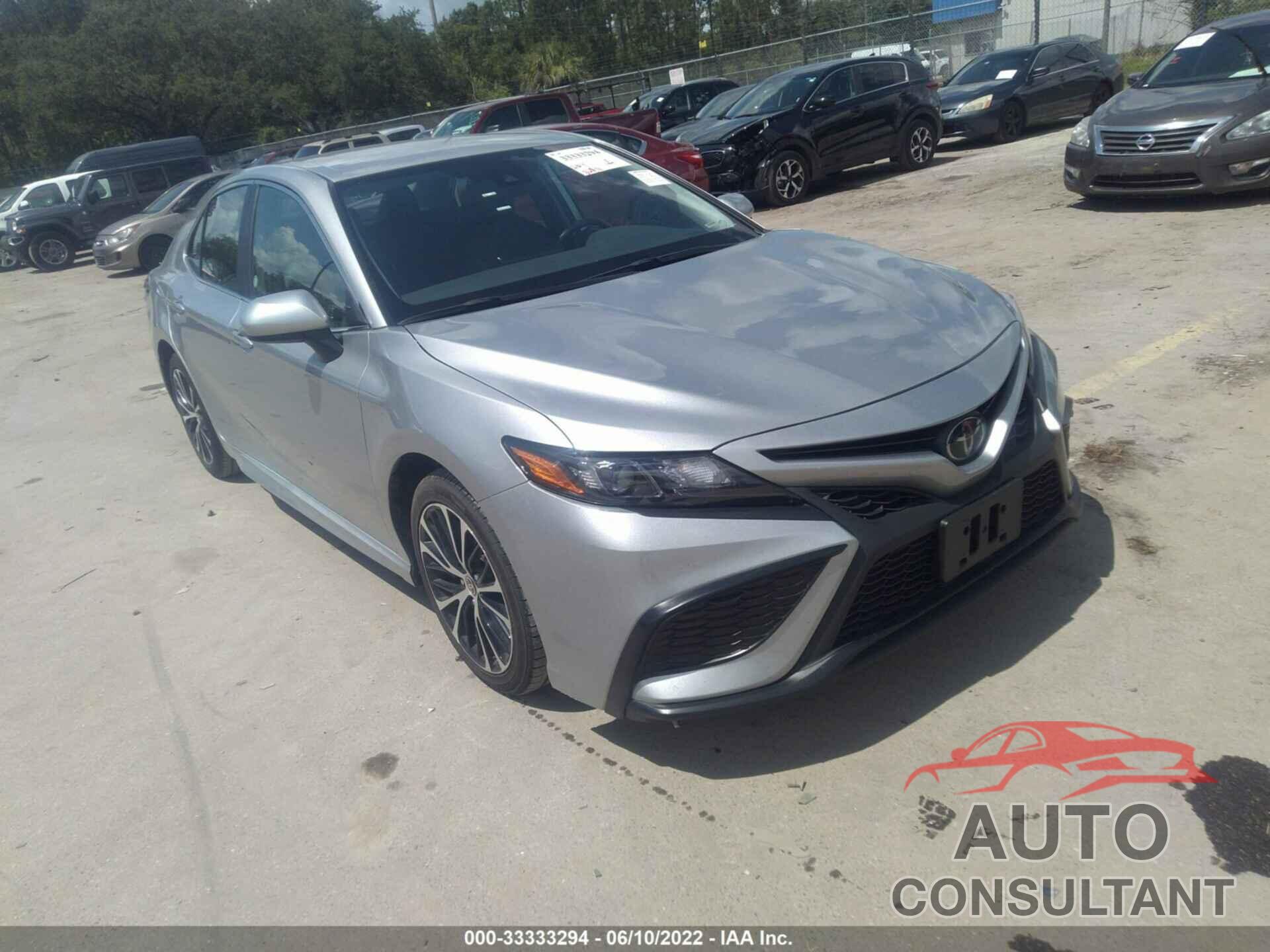 TOYOTA CAMRY 2021 - 4T1G11AK8MU457201