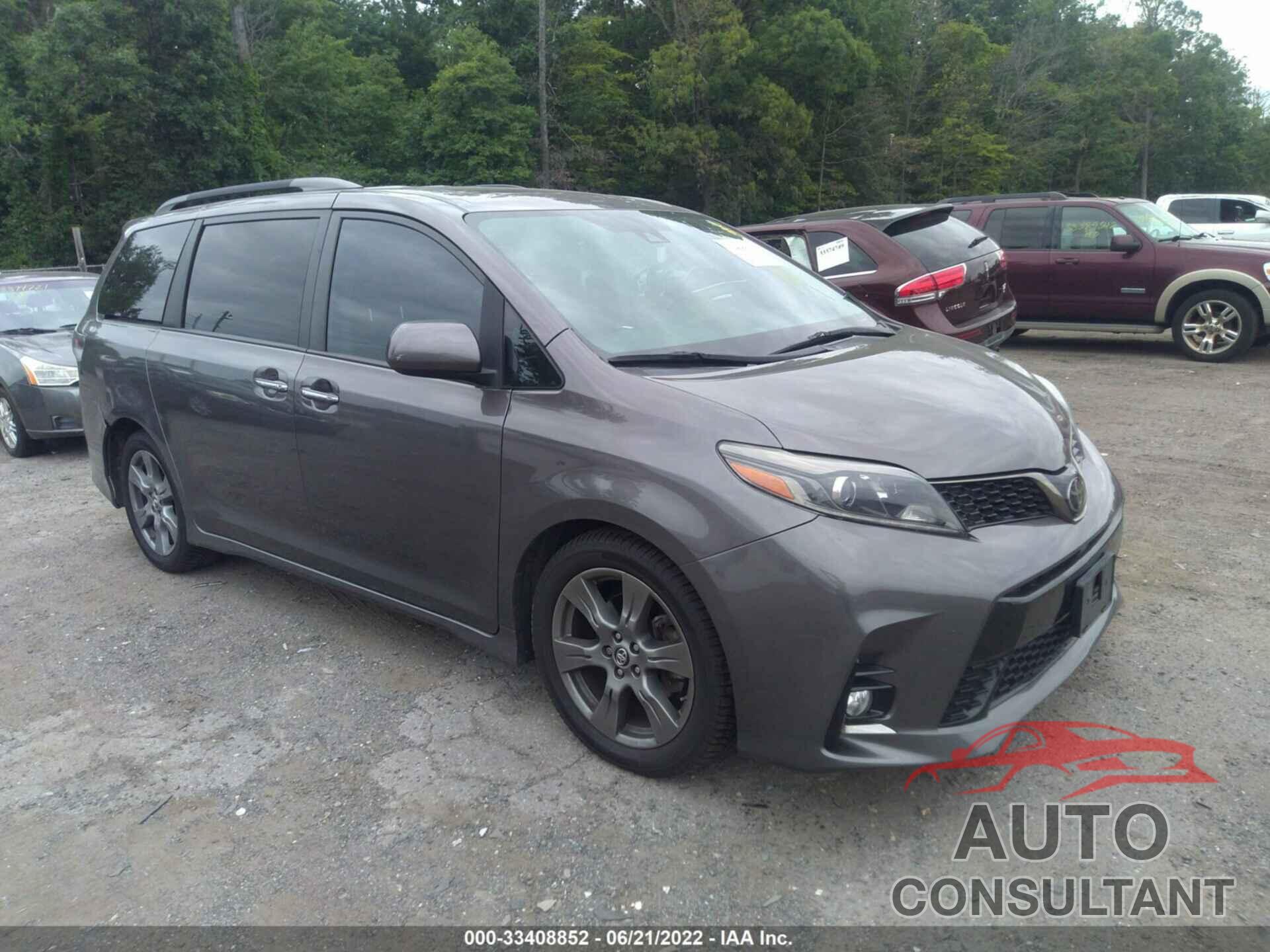 TOYOTA SIENNA 2018 - 5TDXZ3DC9JS911310