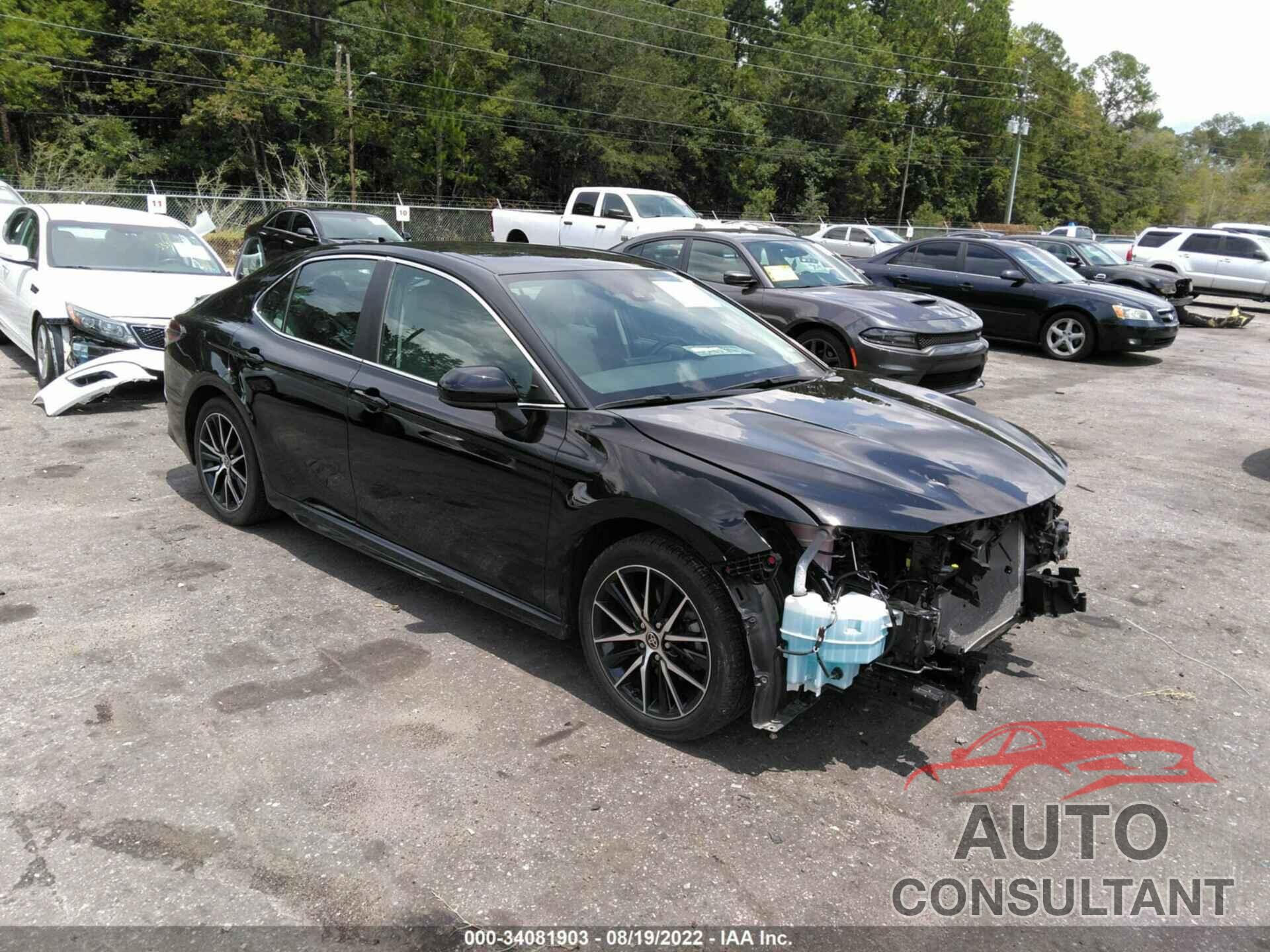 TOYOTA CAMRY 2021 - 4T1G11AK2MU522317