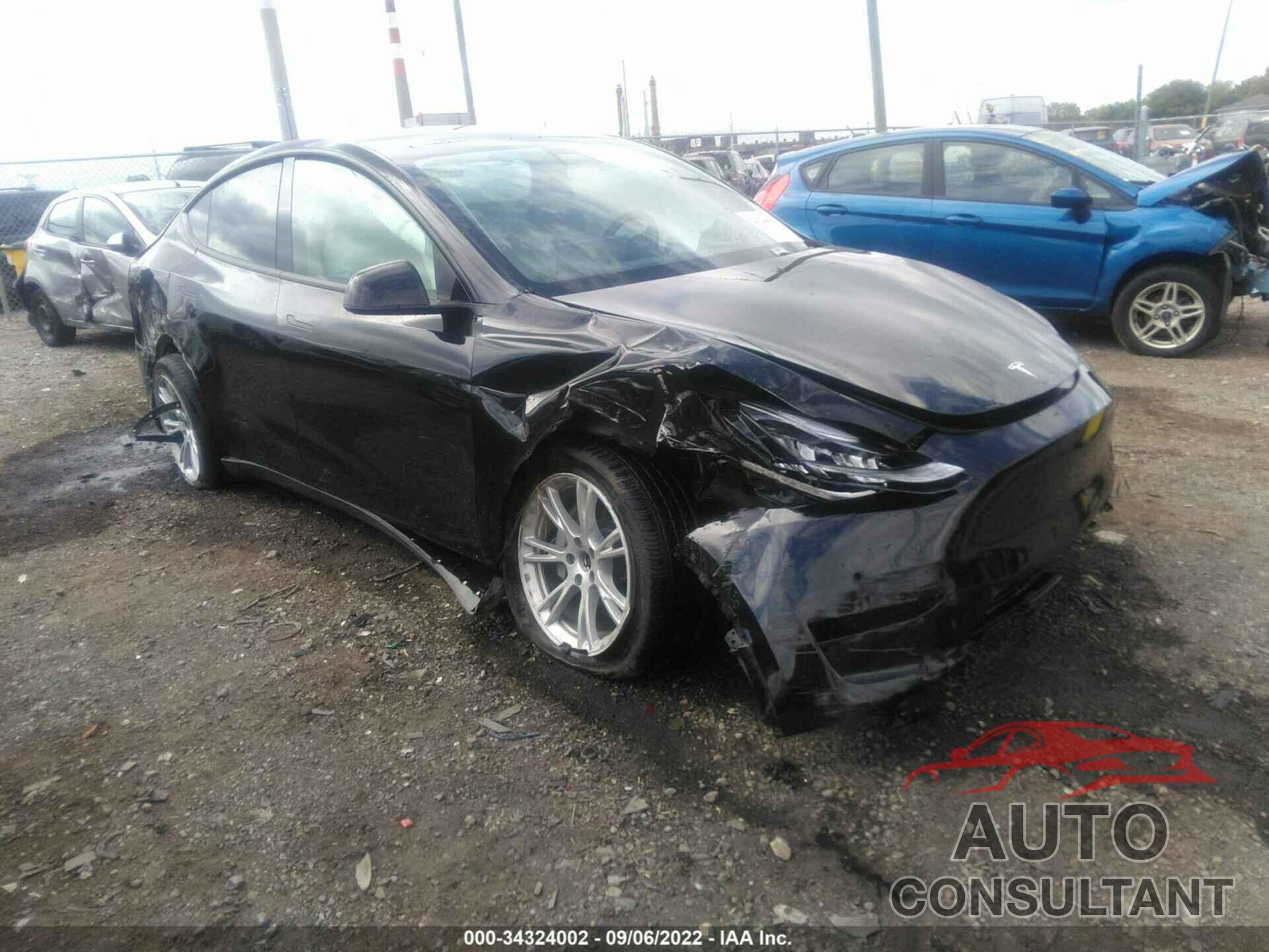 TESLA MODEL Y 2021 - 5YJYGDEE2MF108475