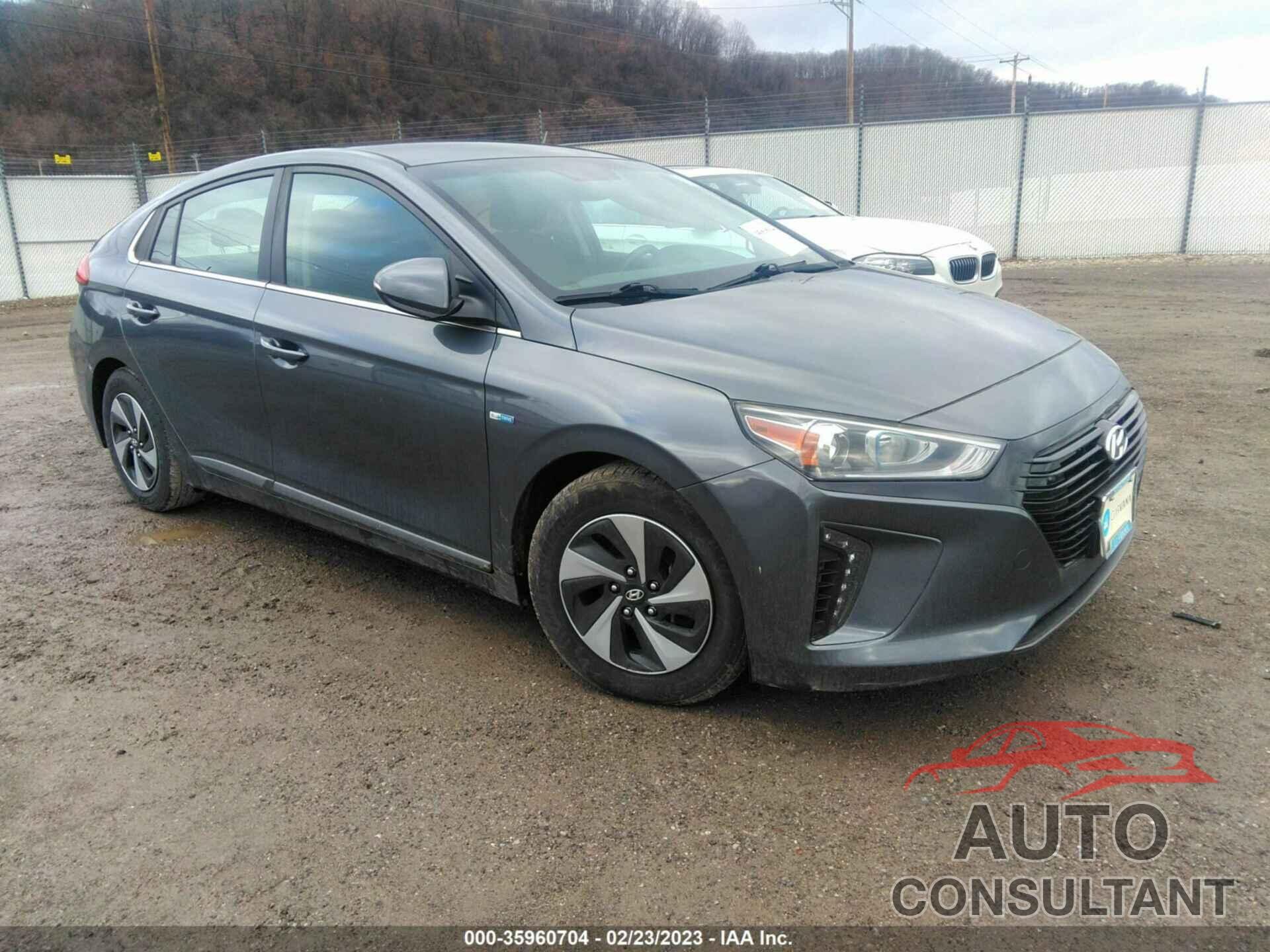 HYUNDAI IONIQ HYBRID 2018 - KMHC75LC4JU090805