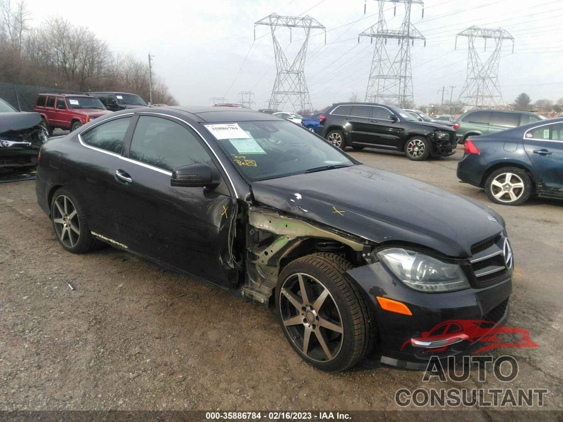 MERCEDES-BENZ C-CLASS 2015 - WDDGJ8JB9FG375885