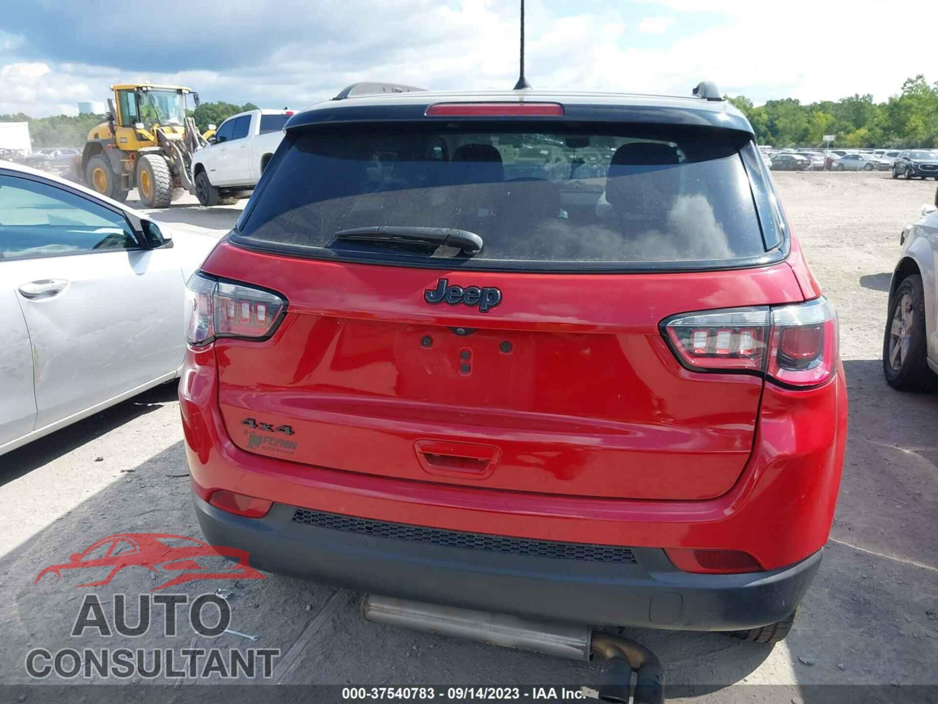 JEEP COMPASS 2018 - 3C4NJDBB4JT492898