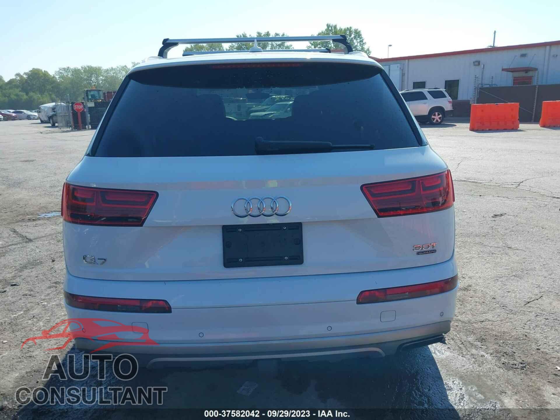 AUDI Q7 2017 - WA1LAAF75HD013359