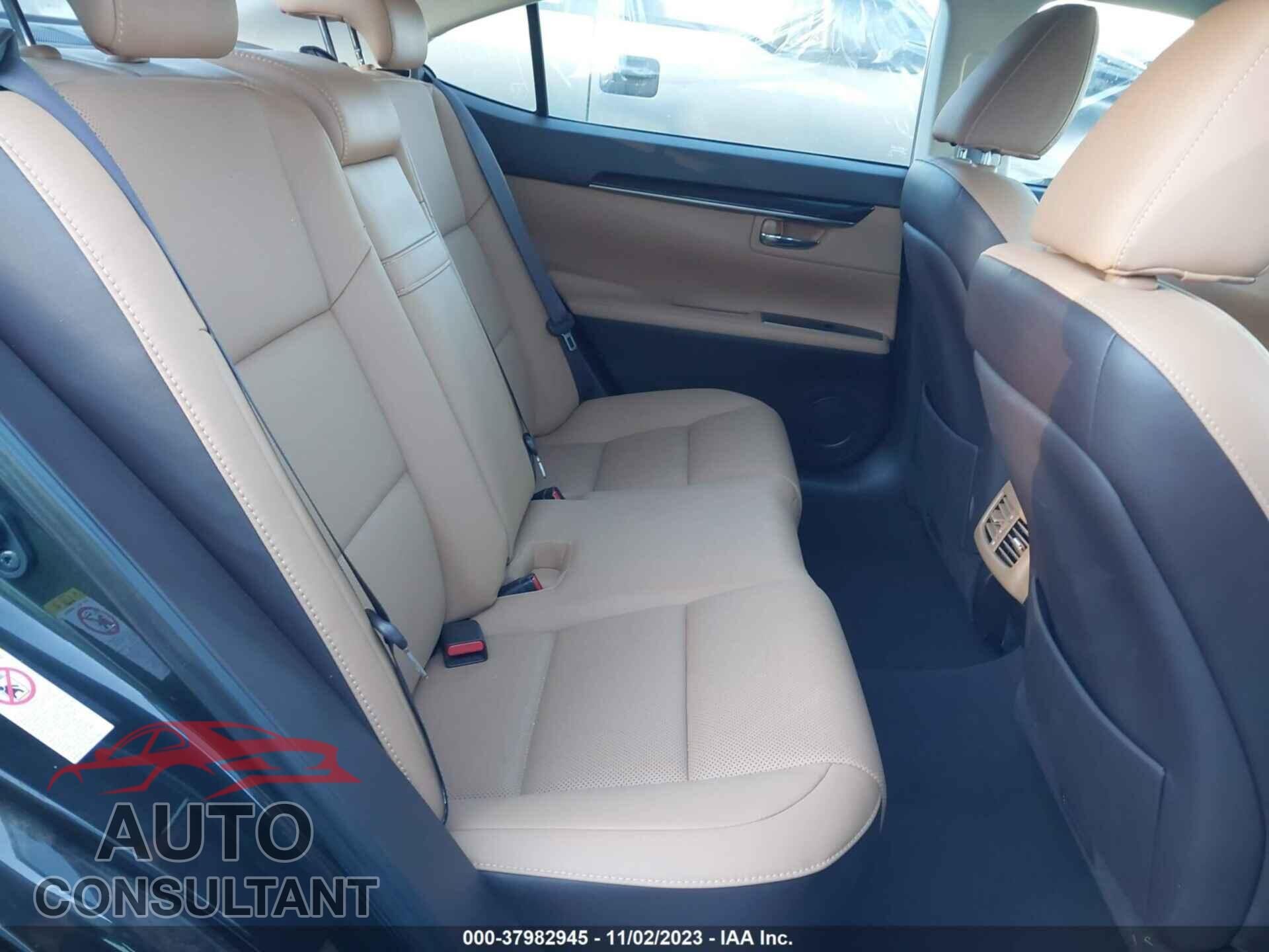 LEXUS ES 2018 - 58ABK1GGXJU083592