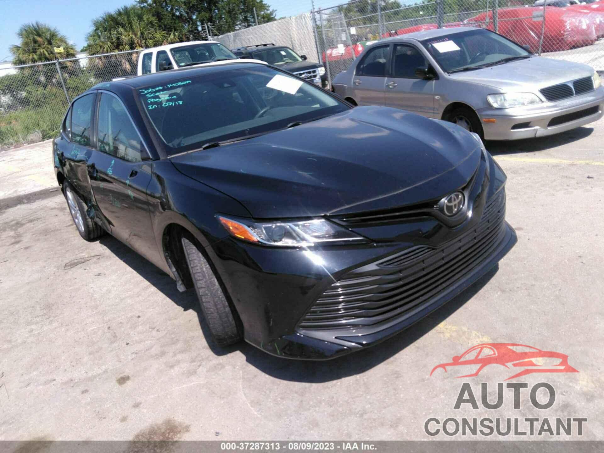 TOYOTA CAMRY 2019 - 4T1B11HK0KU173350