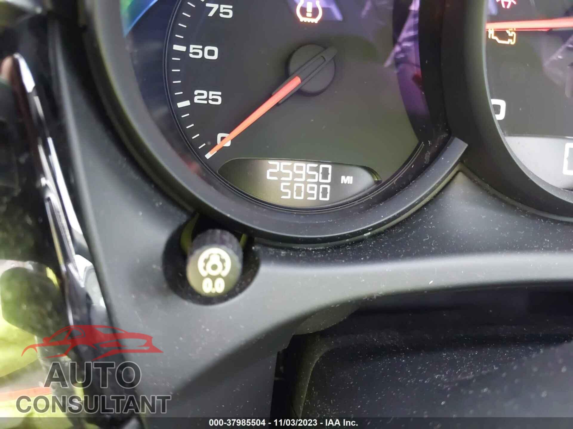 PORSCHE MACAN 2019 - WP1AA2A56KLB08856
