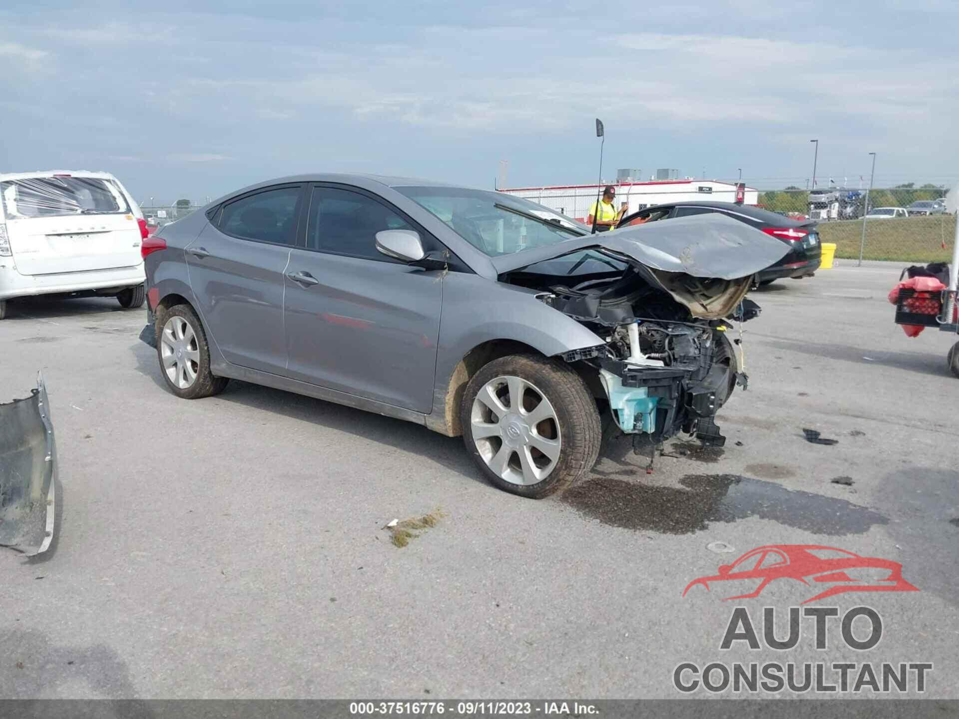 HYUNDAI ELANTRA 2012 - KMHDH4AE2CU270822