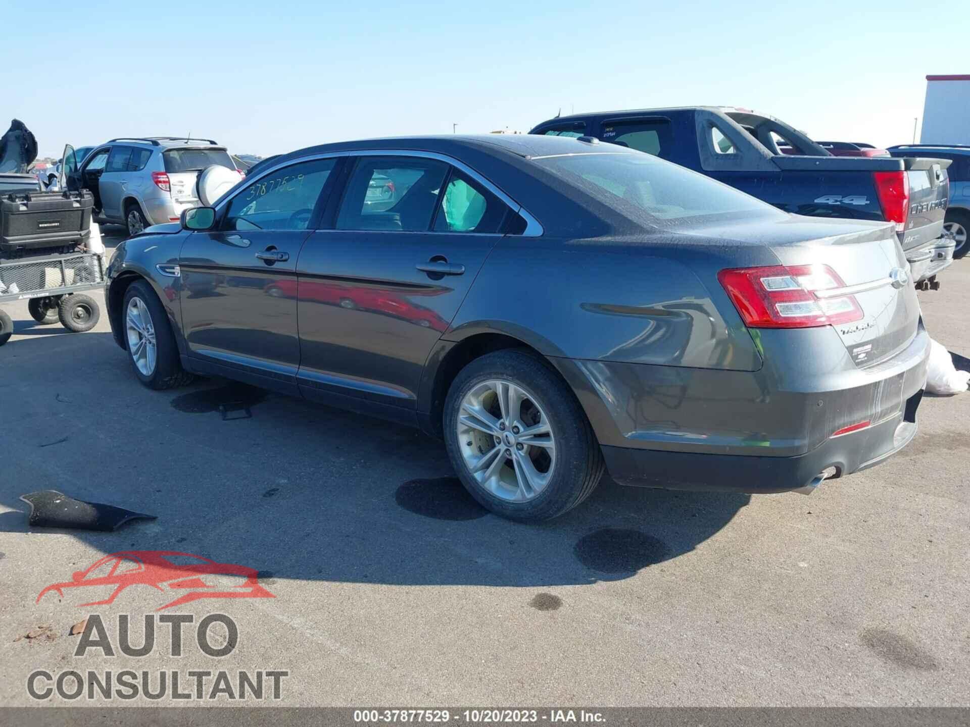 FORD TAURUS 2017 - 1FAHP2E87HG128141