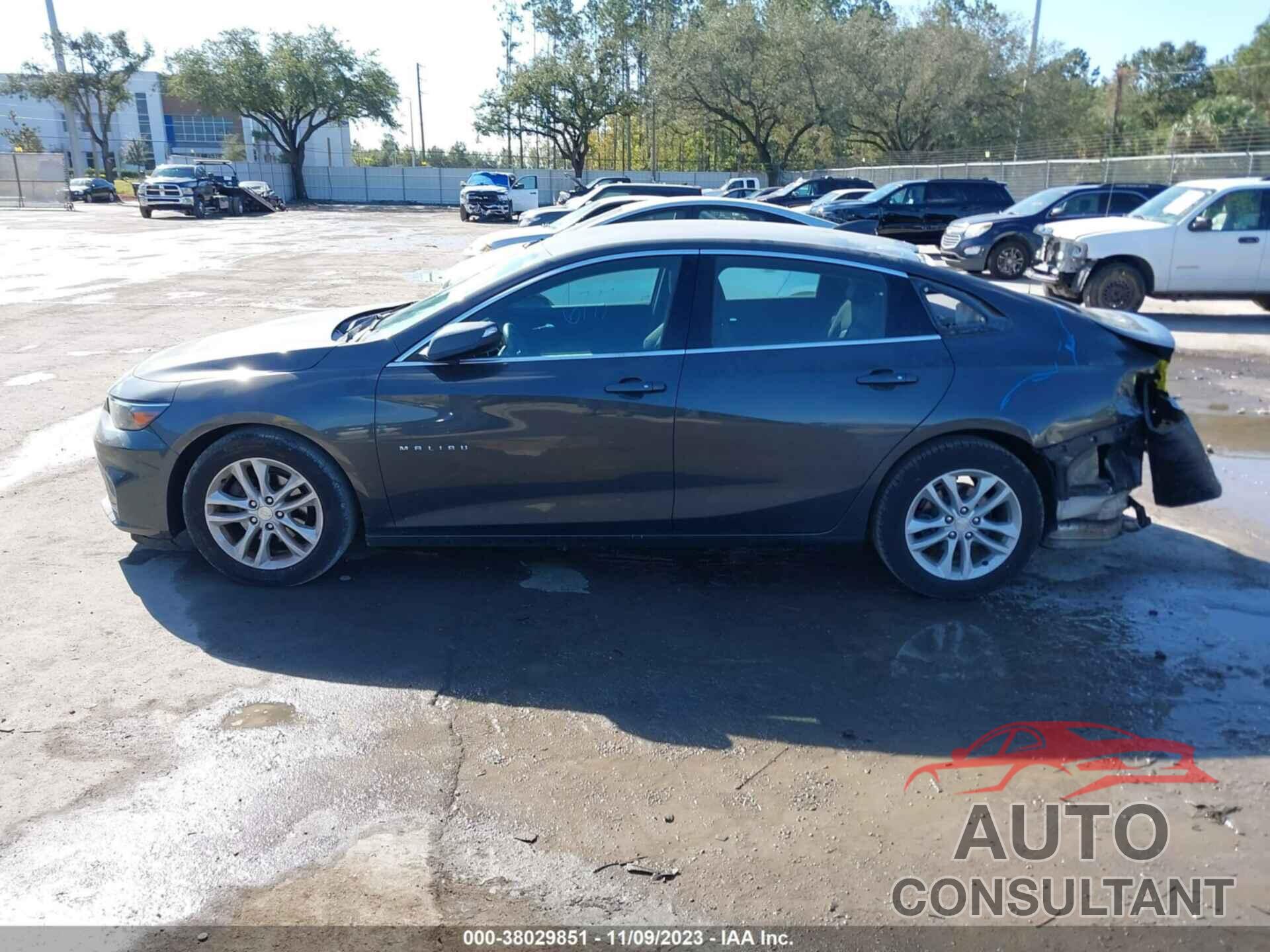 CHEVROLET MALIBU 2017 - 1G1ZE5ST5HF269433