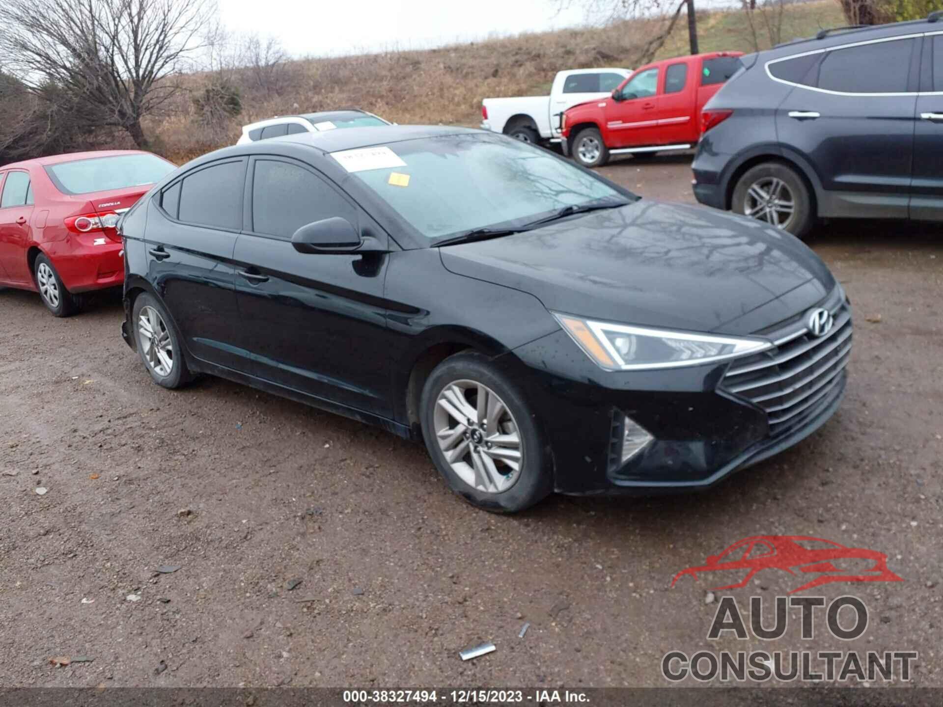 HYUNDAI ELANTRA 2020 - 5NPD84LF0LH561016