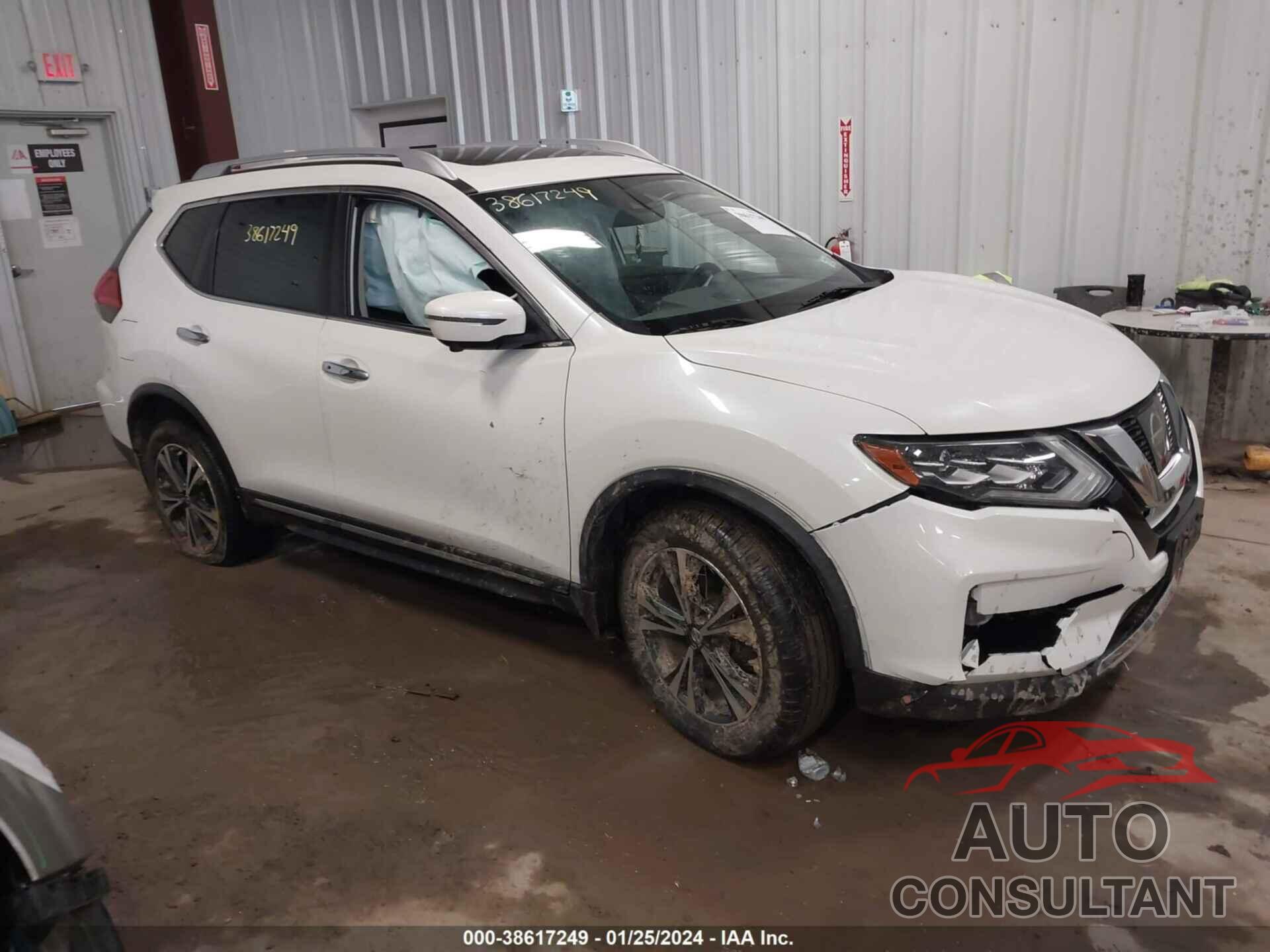 NISSAN ROGUE 2017 - JN8AT2MV2HW278182