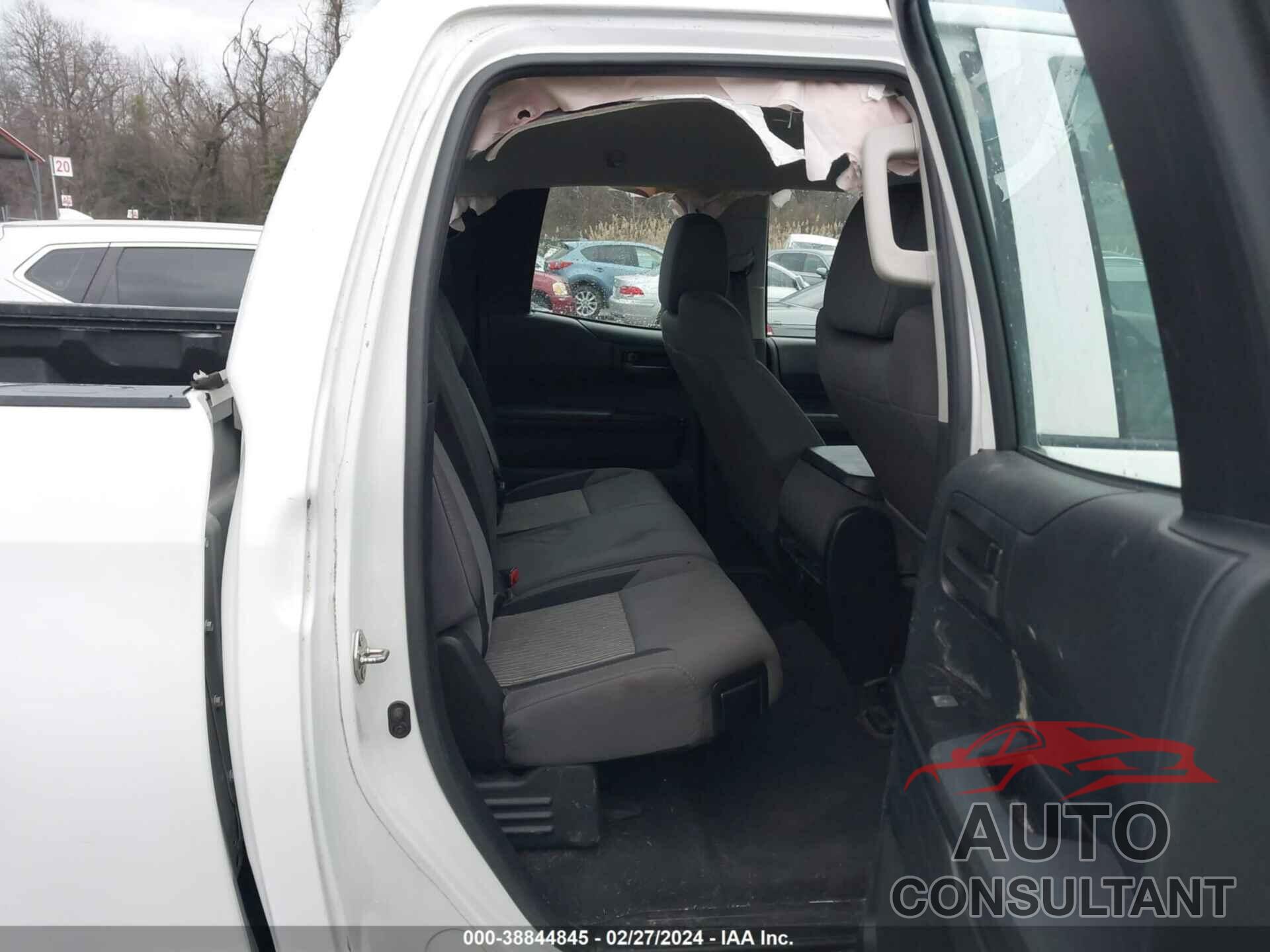 TOYOTA TUNDRA 2016 - 5TFUM5F19GX069094