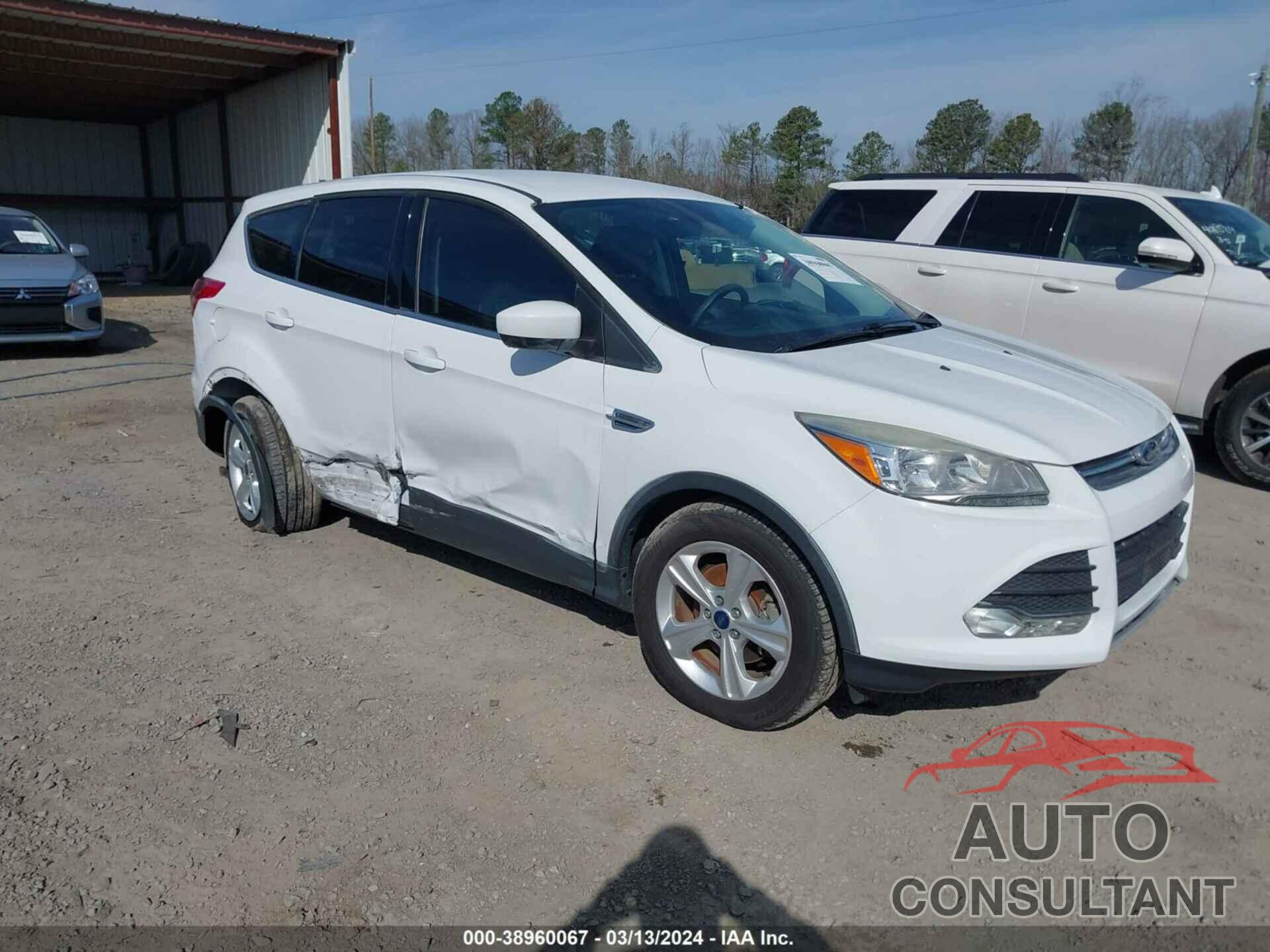 FORD ESCAPE 2016 - 1FMCU0GX6GUA40408