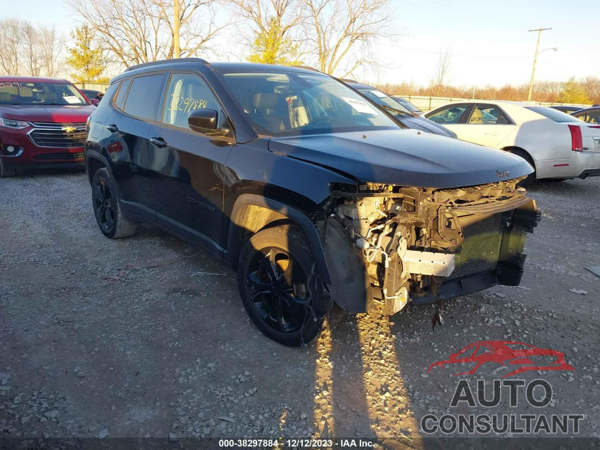 JEEP COMPASS 2018 - 3C4NJDBB4JT325490