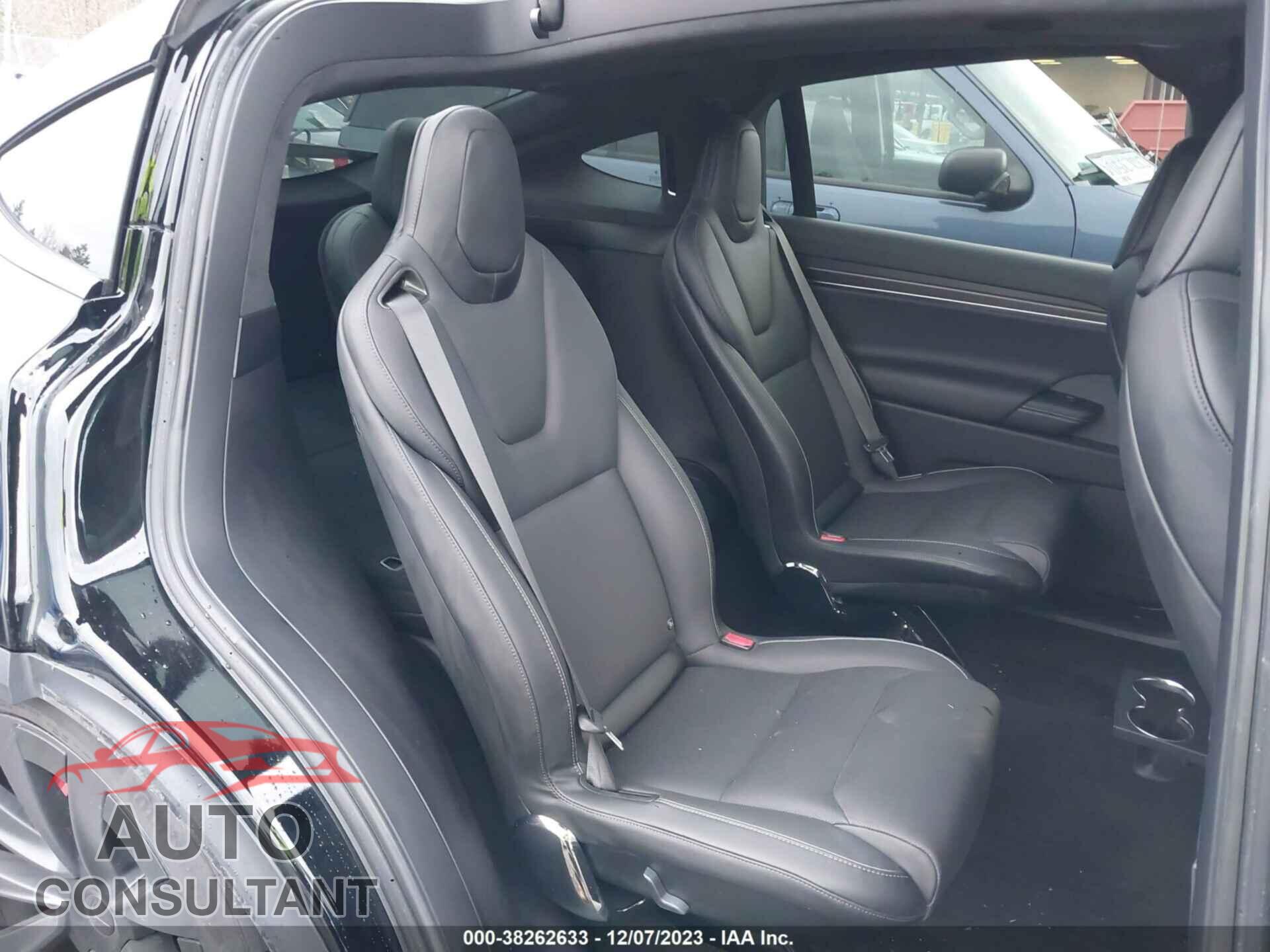 TESLA MODEL X 2023 - 7SAXCBE68PF383473