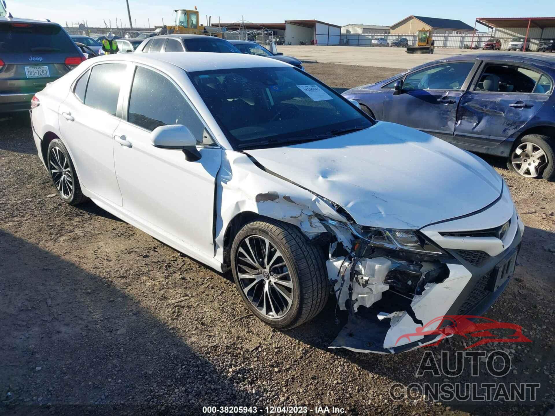TOYOTA CAMRY 2019 - 4T1B11HK1KU699079