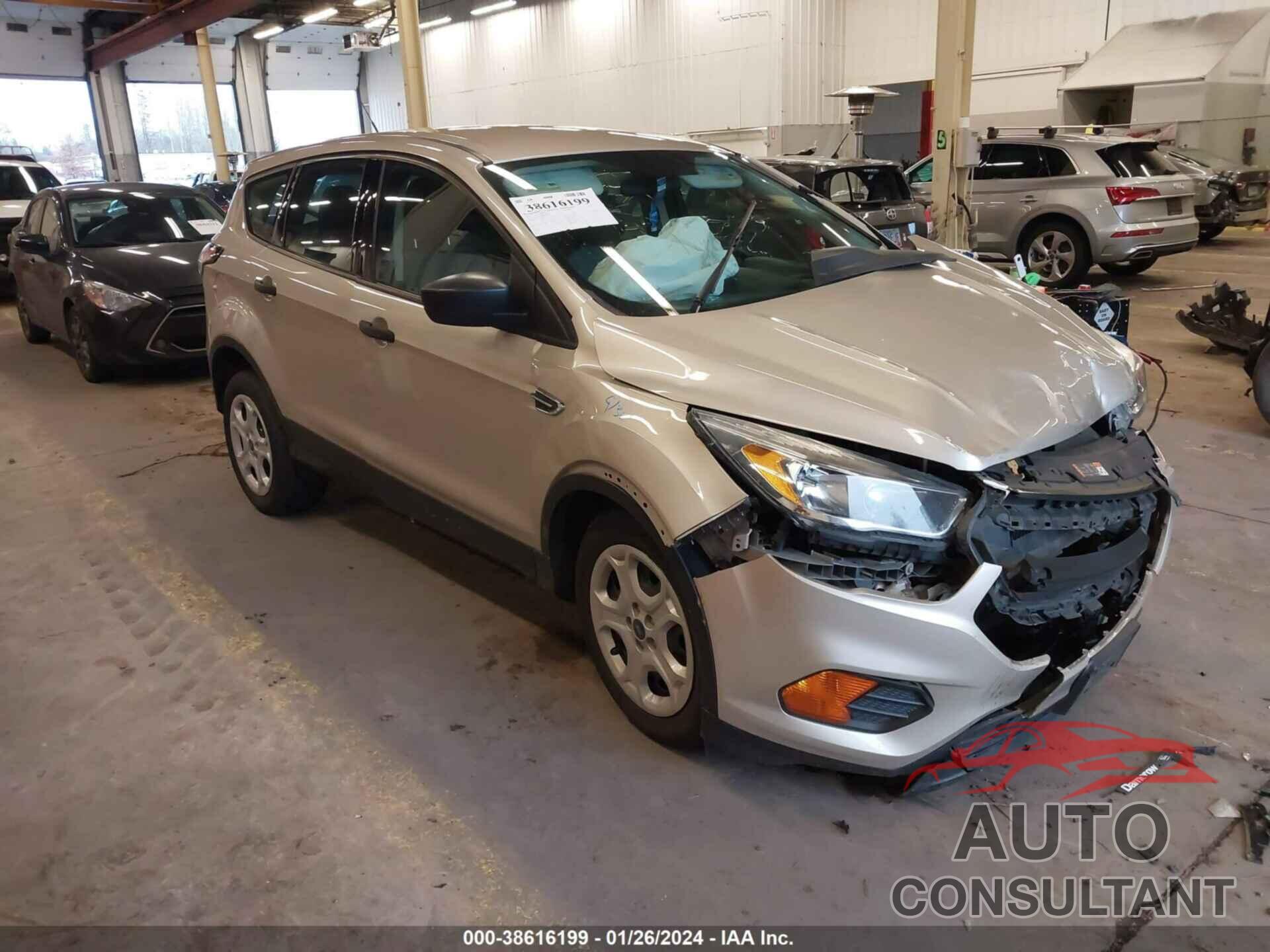 FORD ESCAPE 2017 - 1FMCU0F74HUC90054